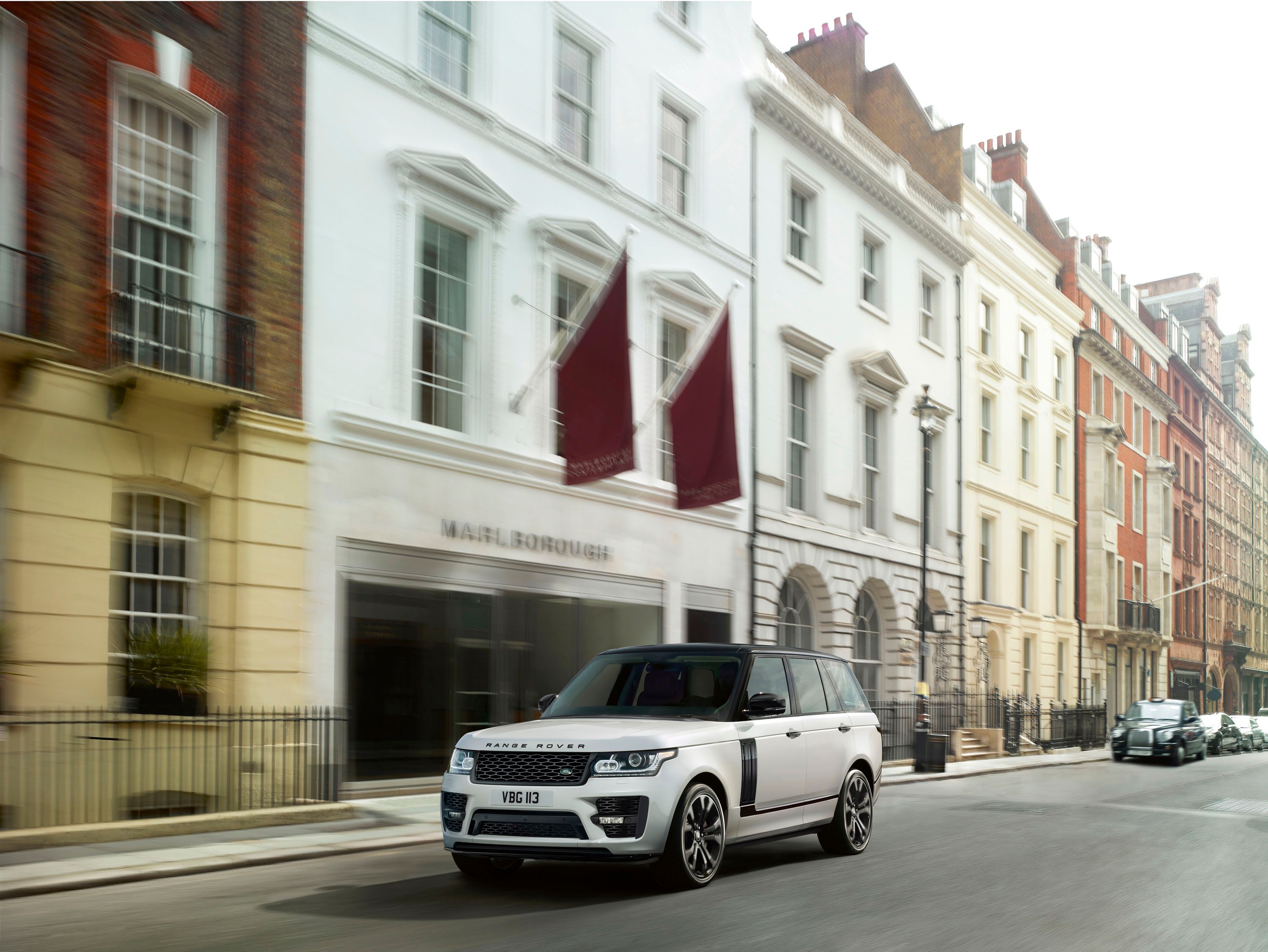 2017 Land Rover Range Rover SVO Design Pack