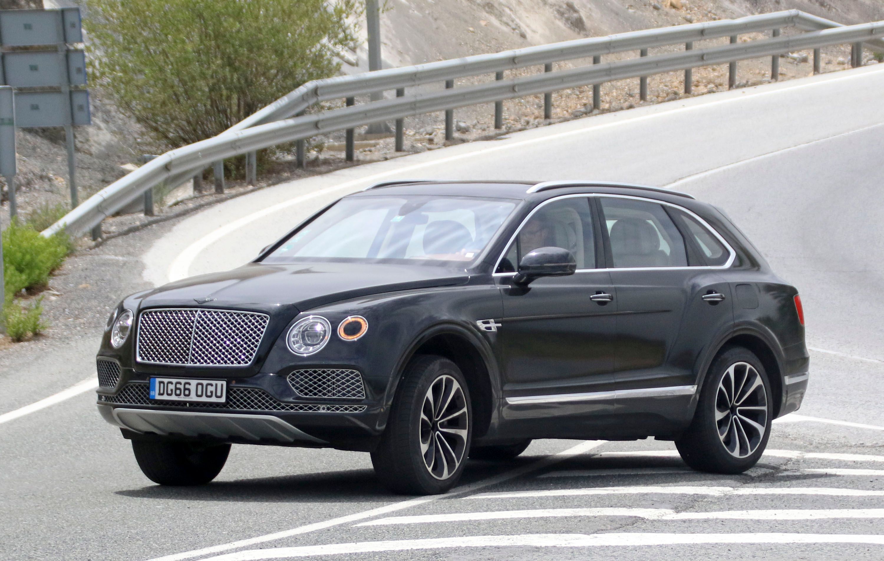 2019 Bentley Bentayga Hybrid