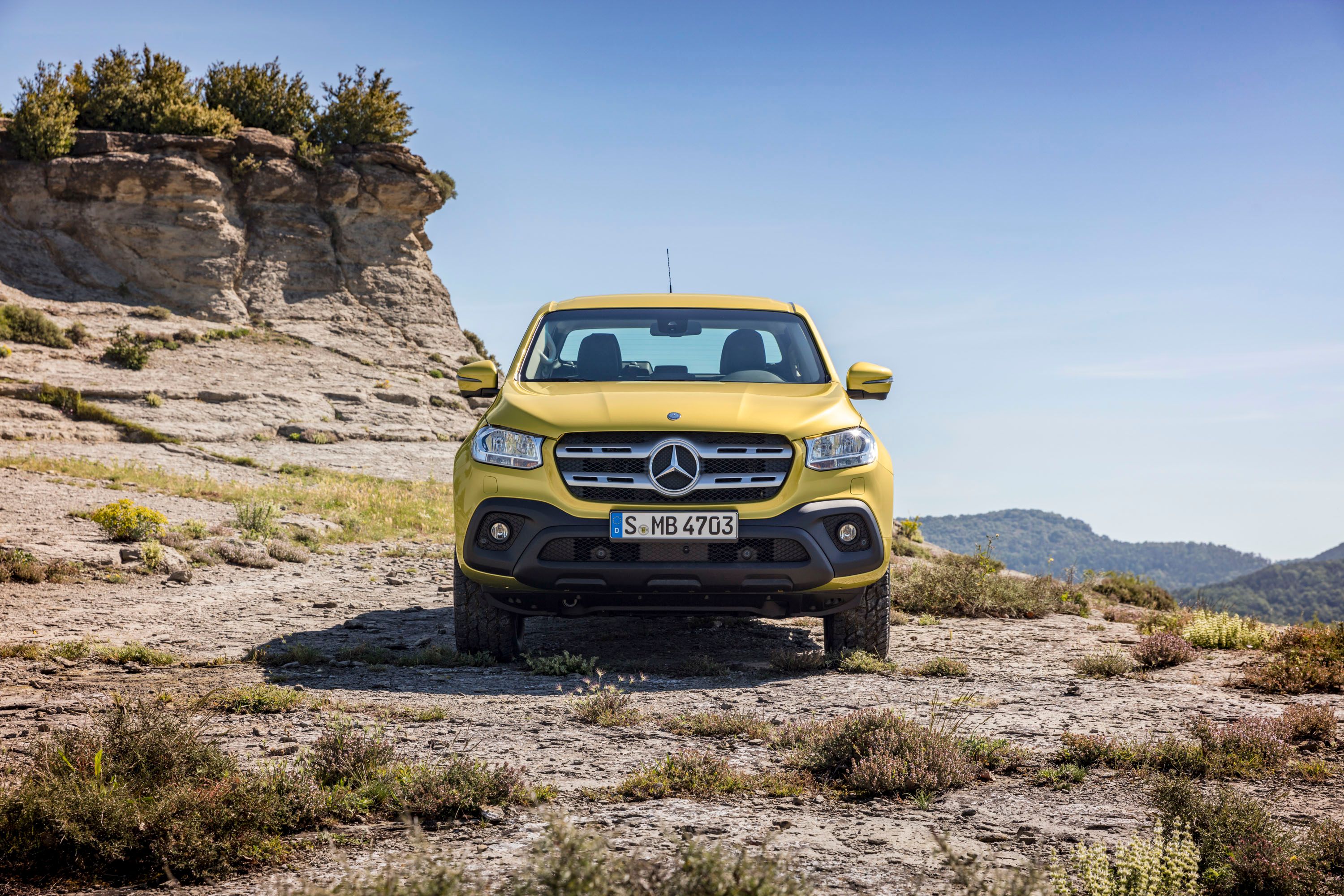 2021 The X-Class Pickup Just Taught Mercedes That You Can't Polish a Turd into a Diamond