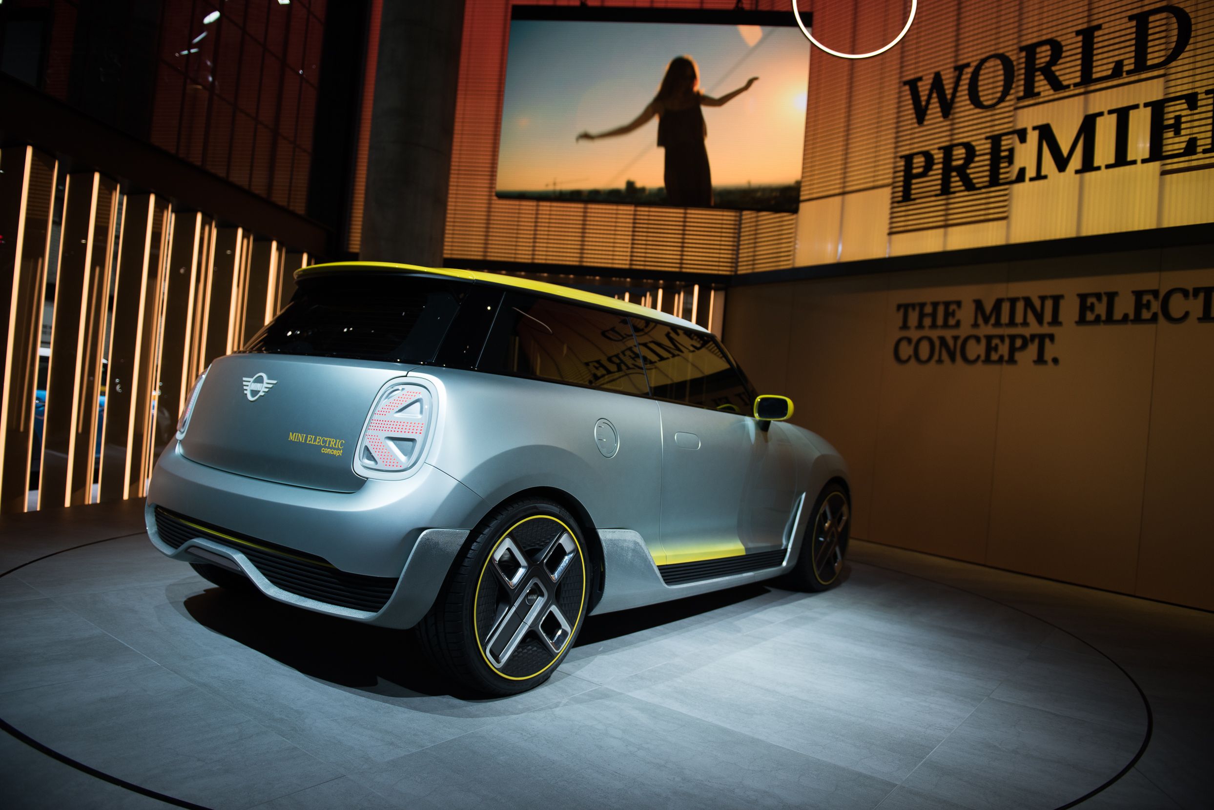 2017 MINI Electric Concept