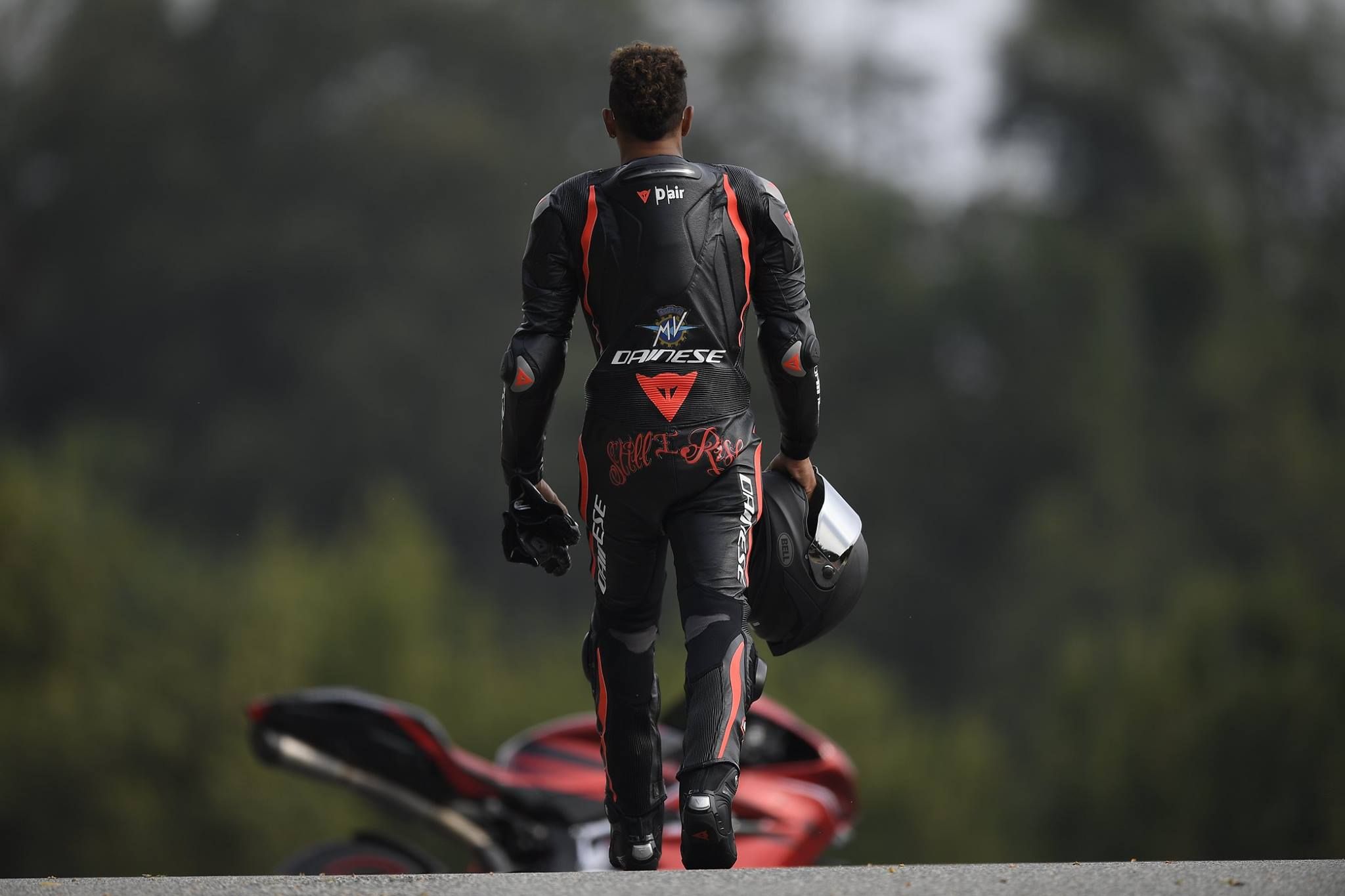 希少　 HYDROGEN MV AGUSTA　インナー付き　ライダース　黒 x赤 希少 HYDROGEN MV AGUSTA インナー付き ライダース 黒 x赤 希少