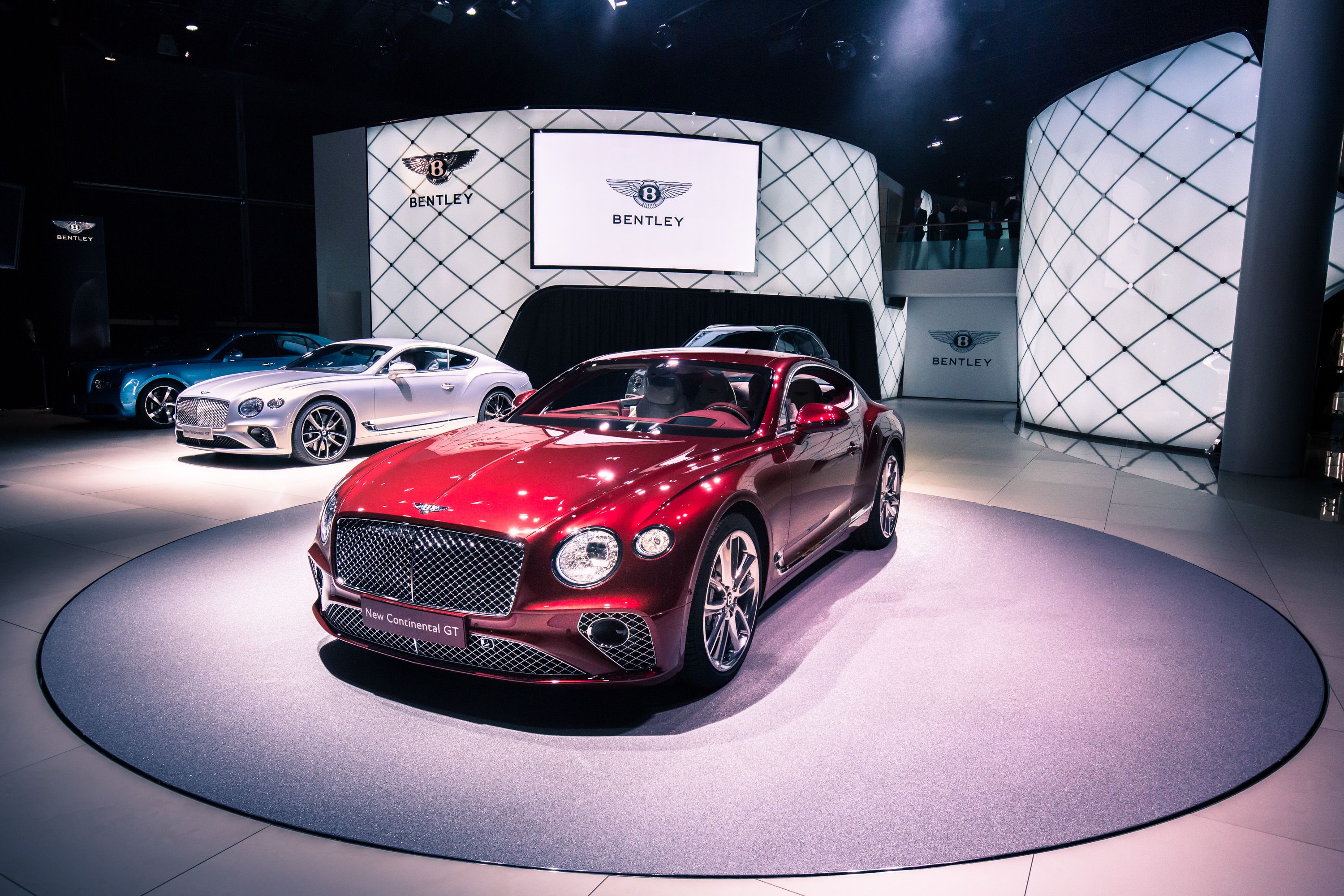  Visual Comparison: Bentley Continental GT