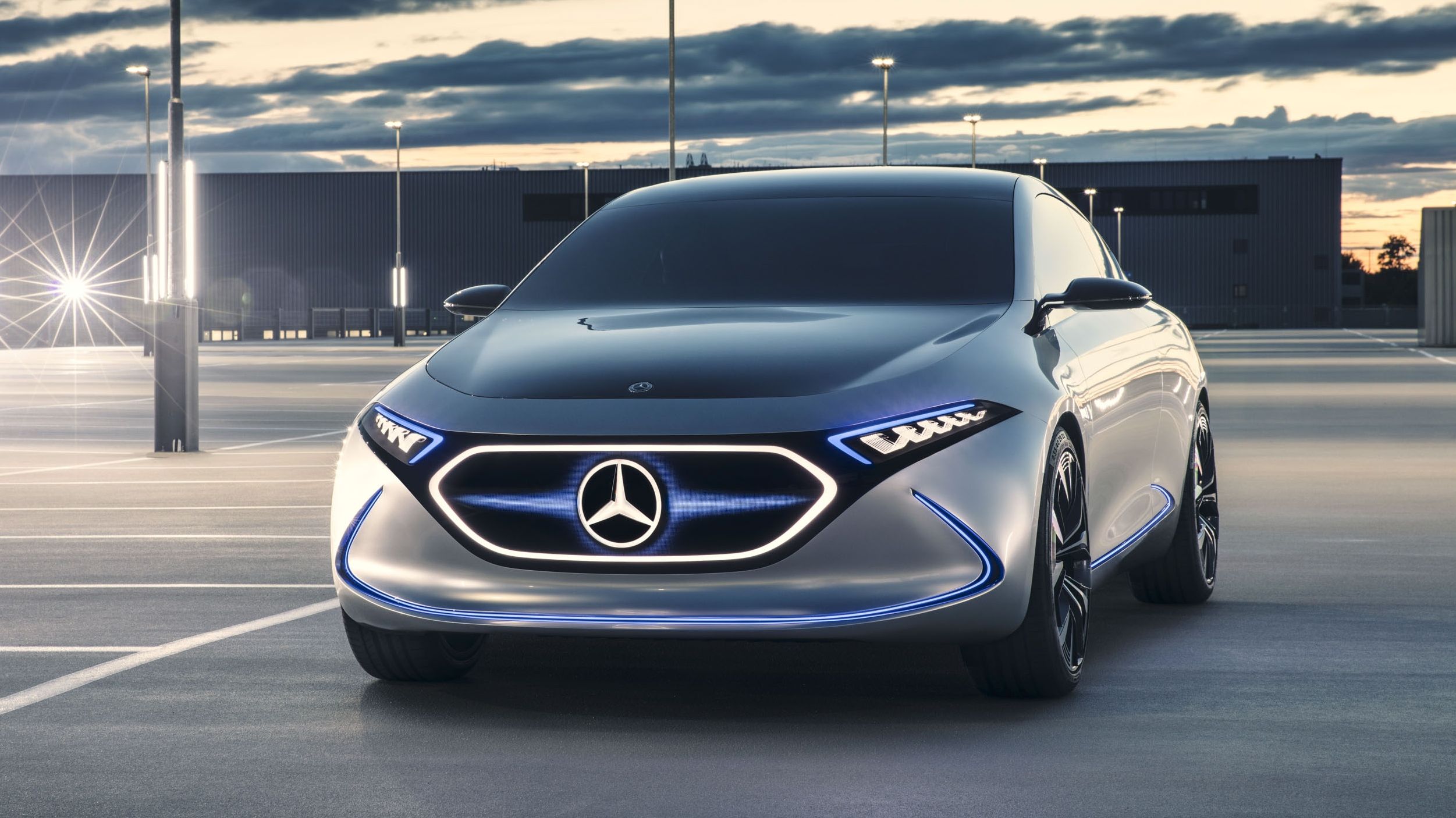 2017 Mercedes-Benz Concept EQA Is an Electric A-Class from the Future