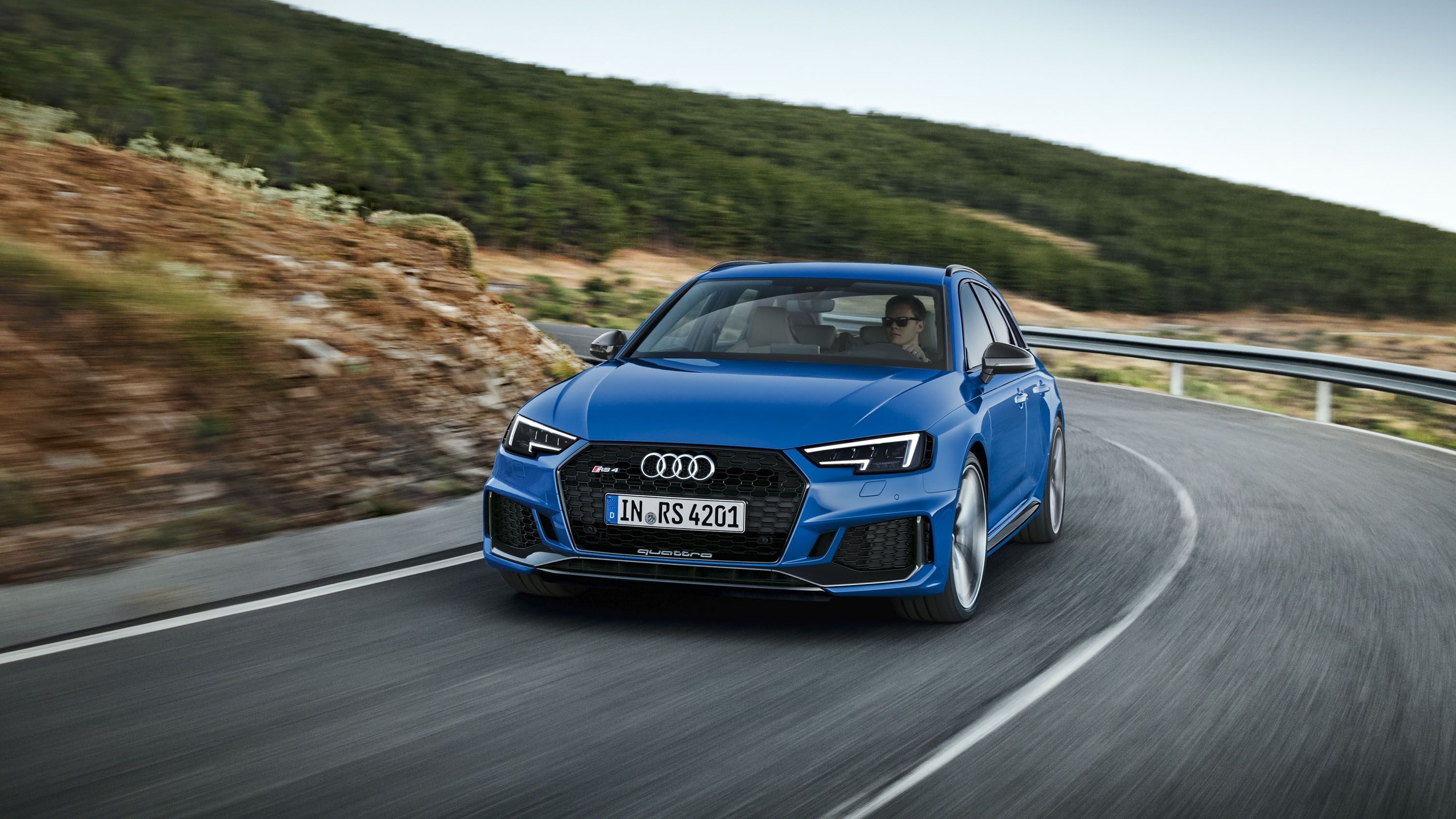 2017 The New Audi RS4 Avant Is One Mean Grocery Getter