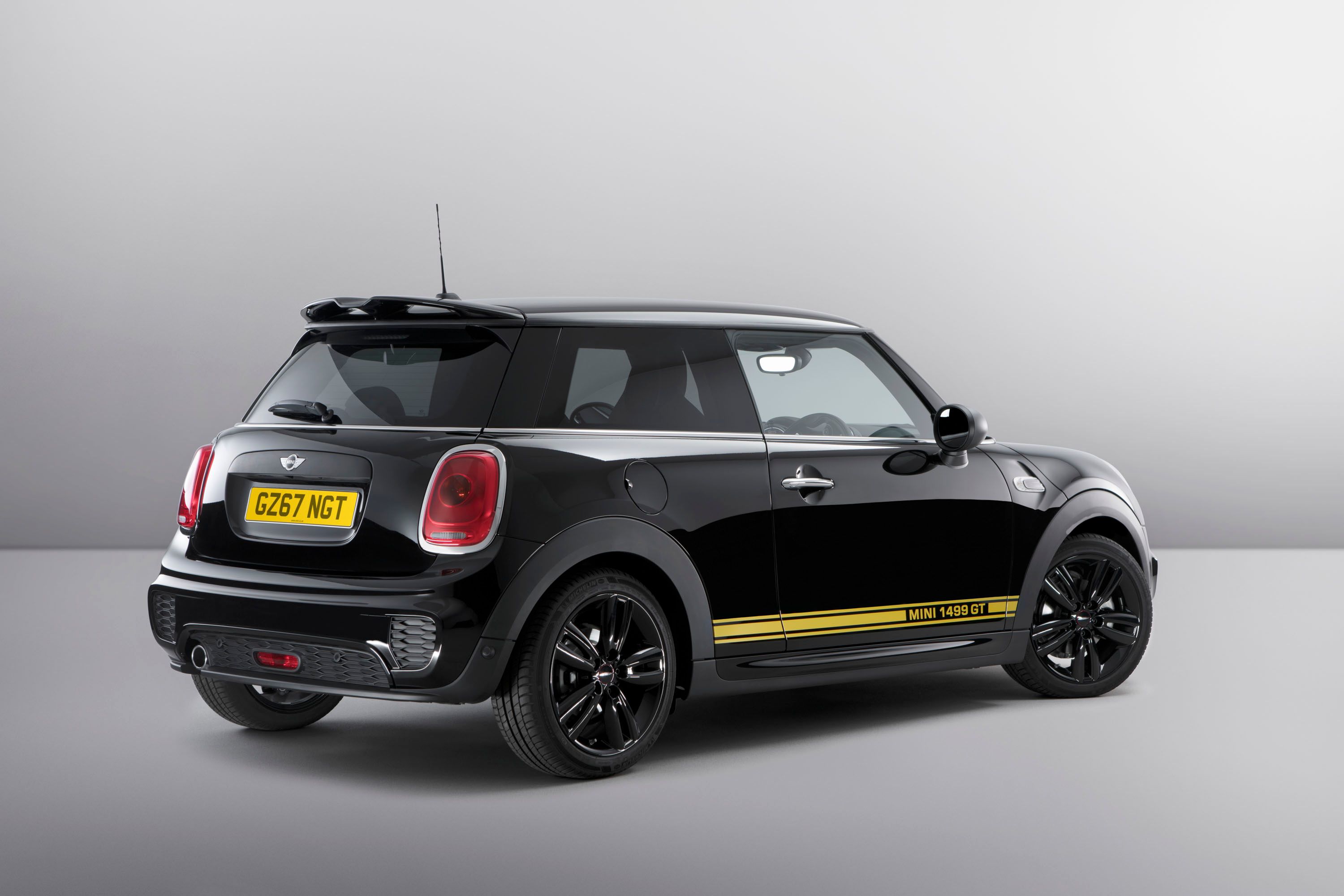  Mini Cooper 1499 GT in Midnight Black with gold side stripes