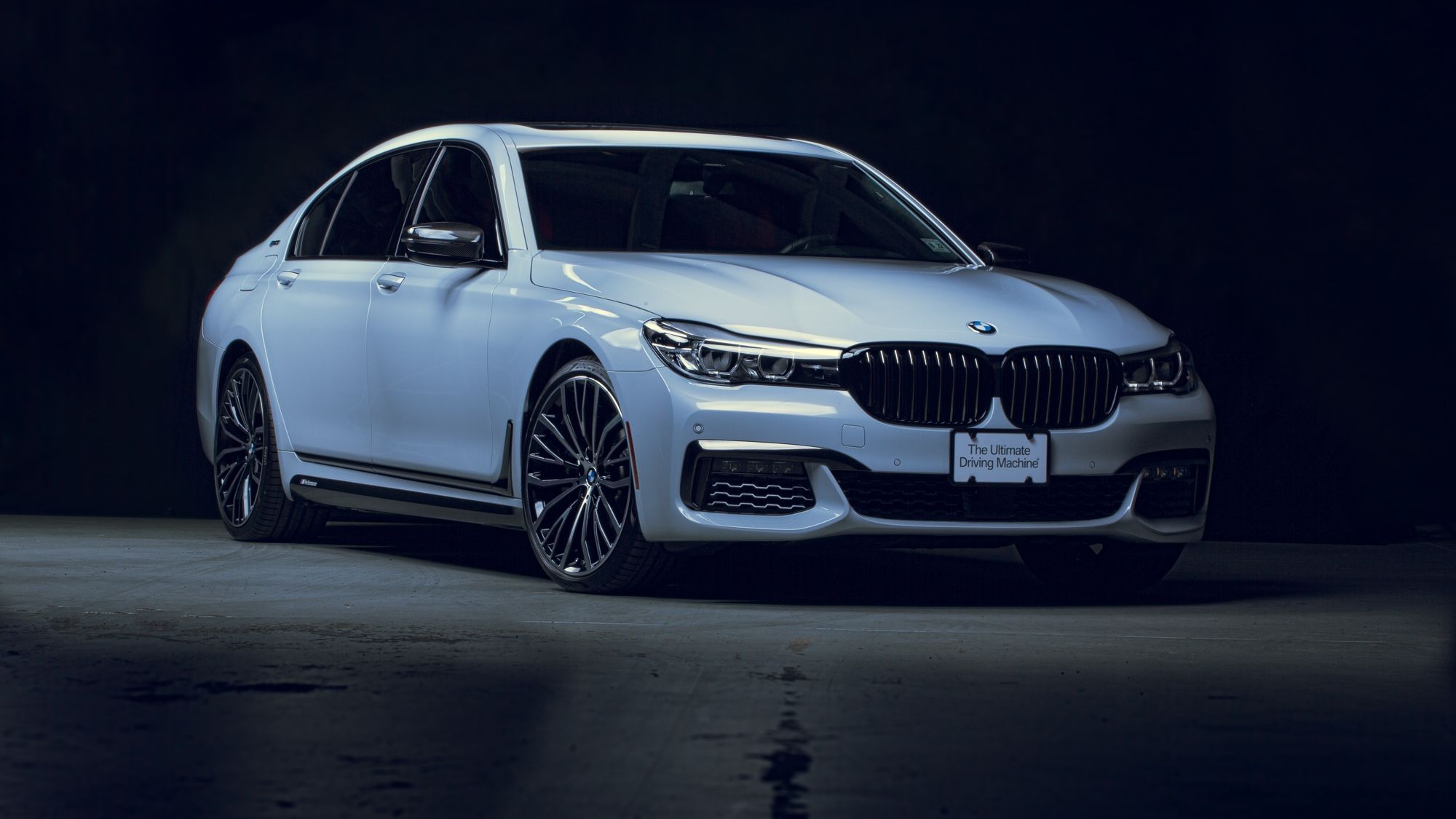 2018 BMW 740e with M Performance Parts