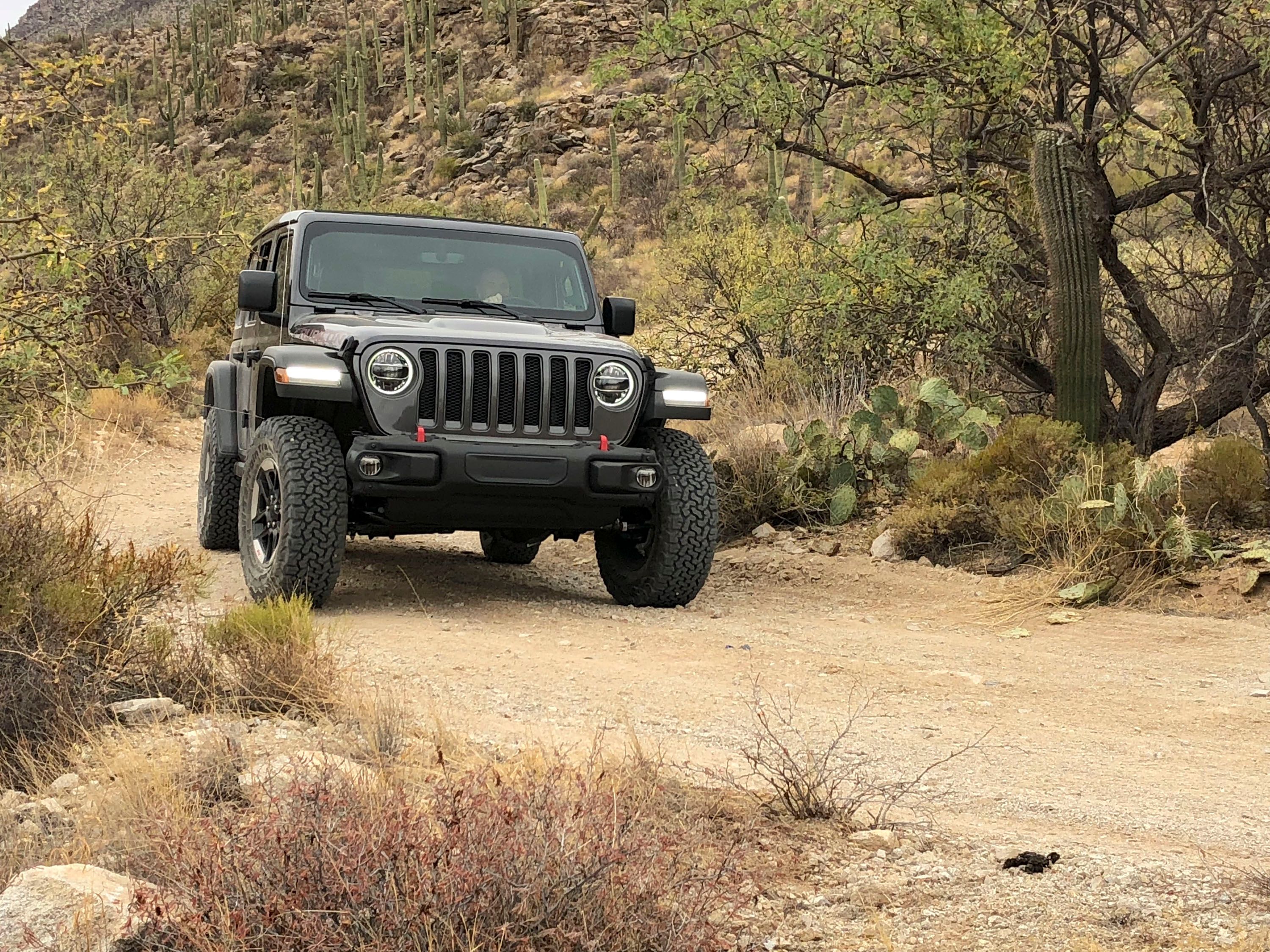 2018 Jeep Wrangler JL - First Look