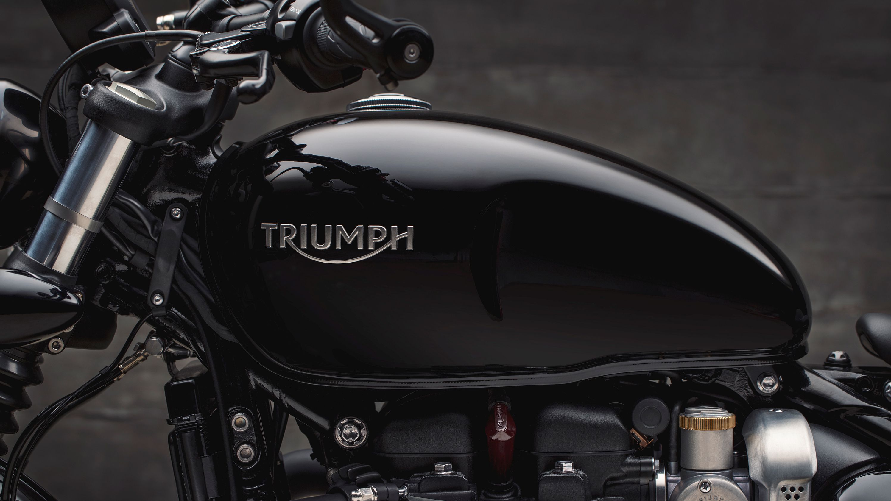 2018 - 2019 Triumph Bonneville Bobber Black