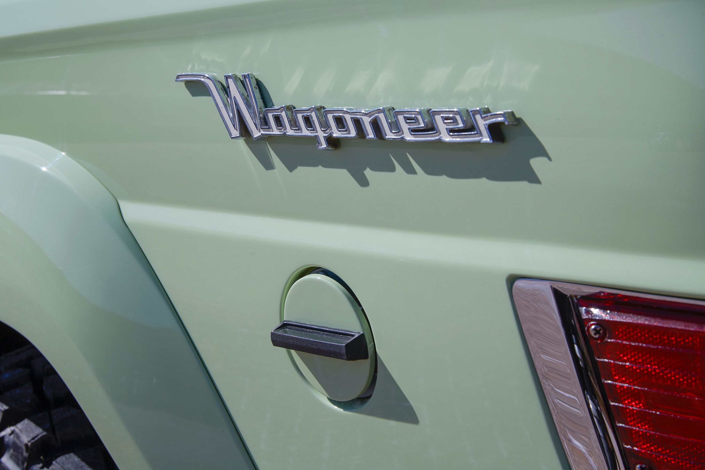 2018 Jeep Wagoneer Roadtrip