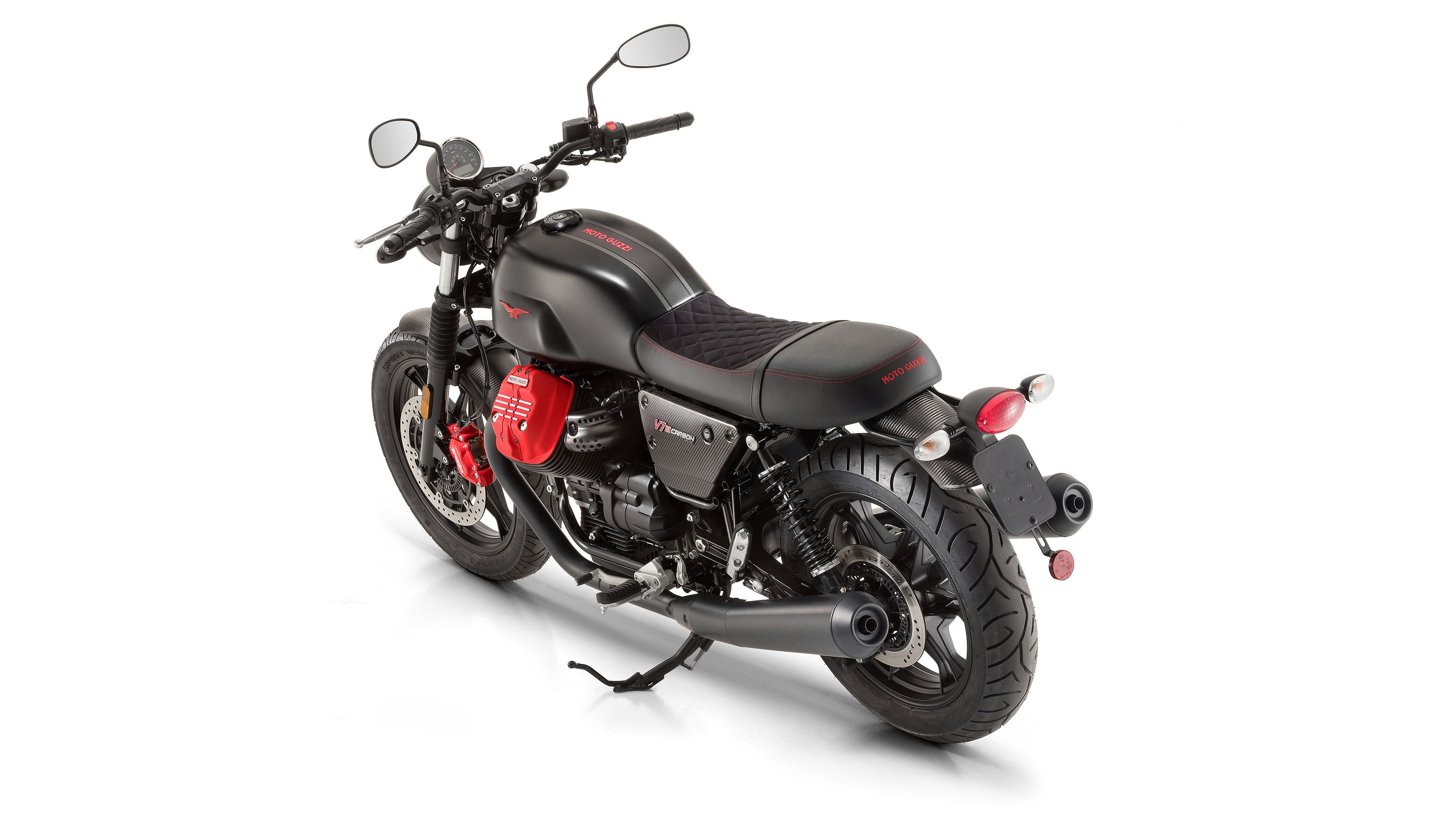 2018 Moto Guzzi V7 III Carbon