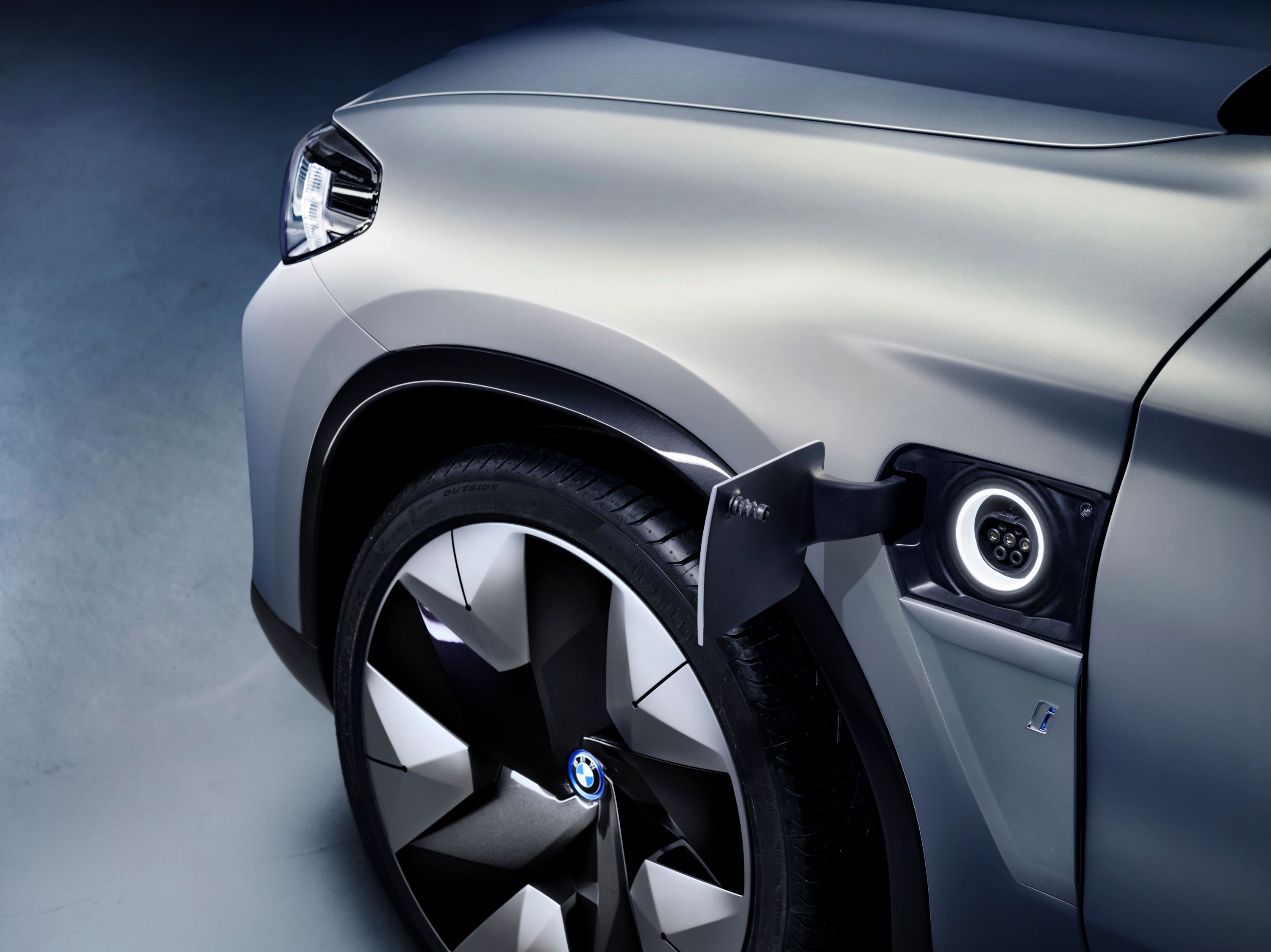 2018 BMW iX3 Concept