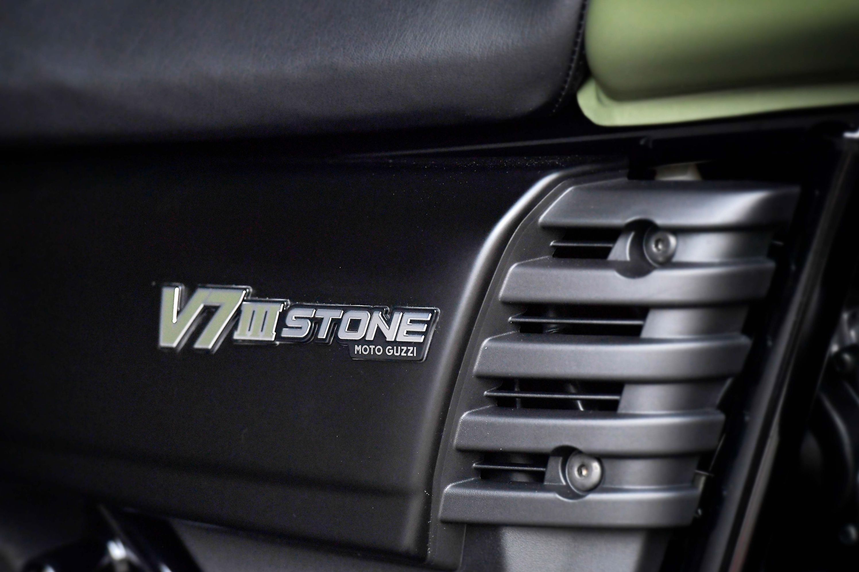 2018 Moto Guzzi V7 III Stone