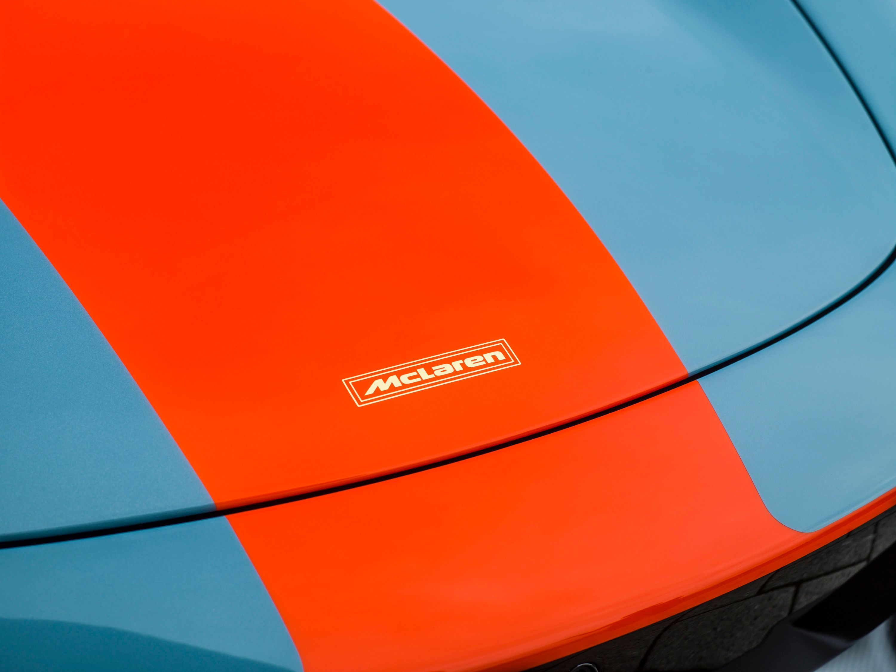 2018 McLaren 675LT MSO Gulf Racing Edition