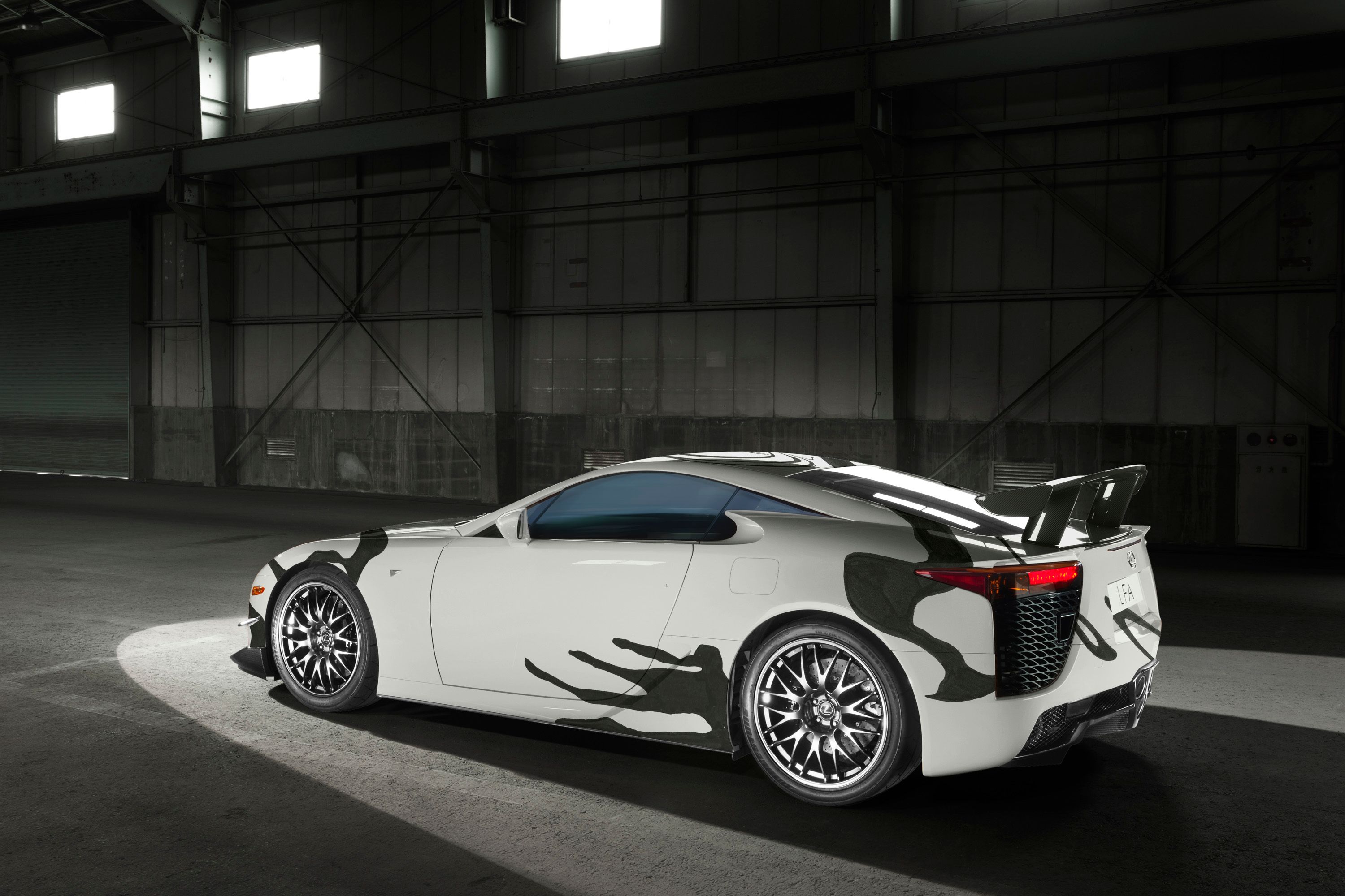 Lexus LFA オーナーズクラブ 10周年記念写真集 Lexus LFA オーナーズクラブ 10周年記念写真集 Lexus LFA