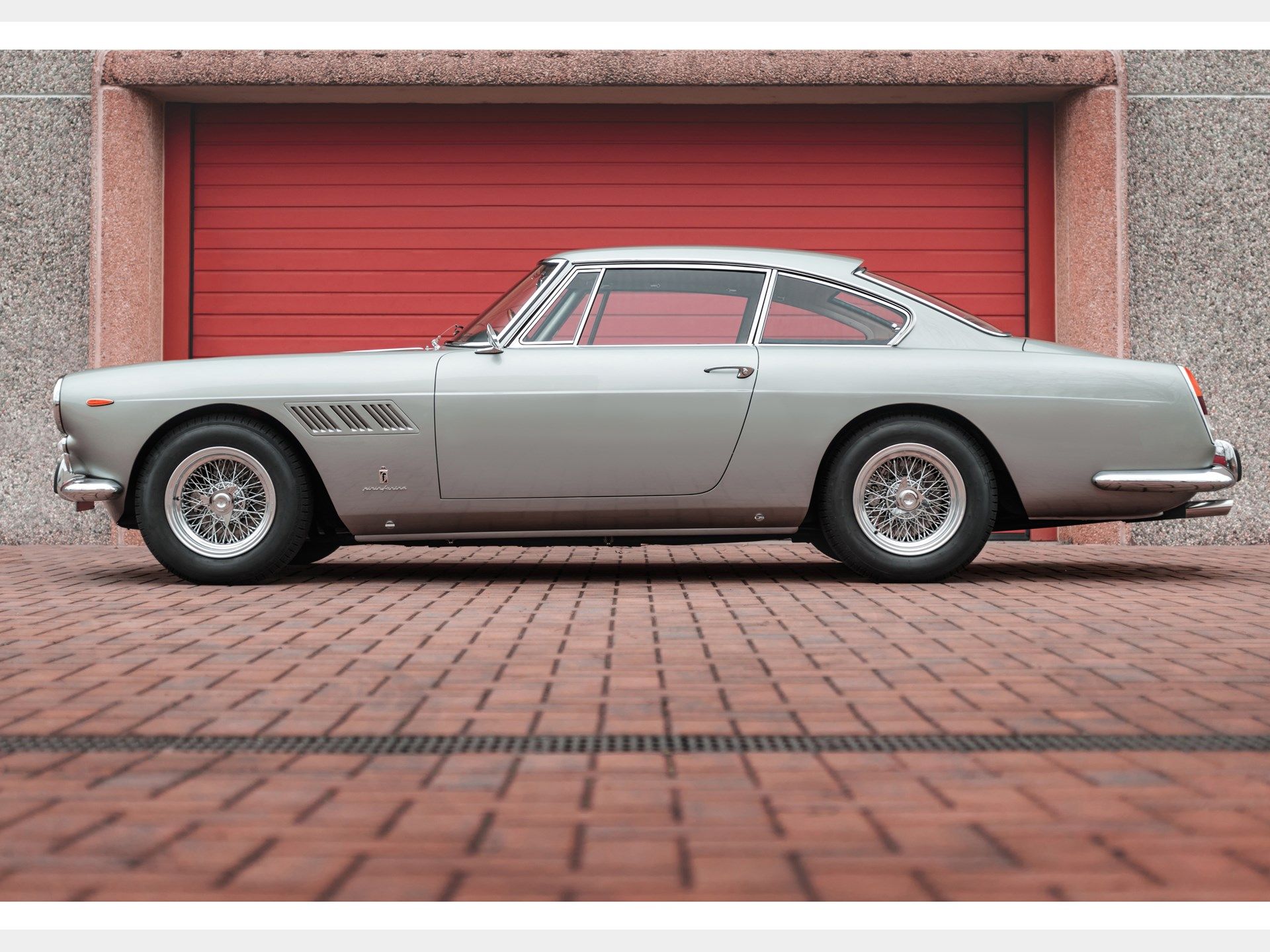 1960 - 1963 Ferrari 250 GT 2+2 (GTE)