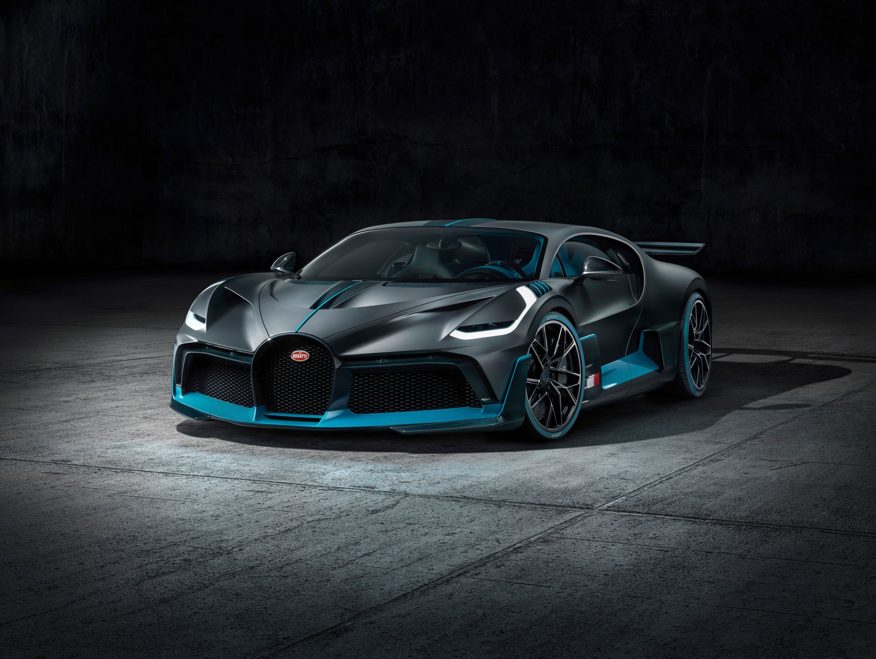2019 Meet the Bugatti Divo – The Chiron’s Angry Cousin