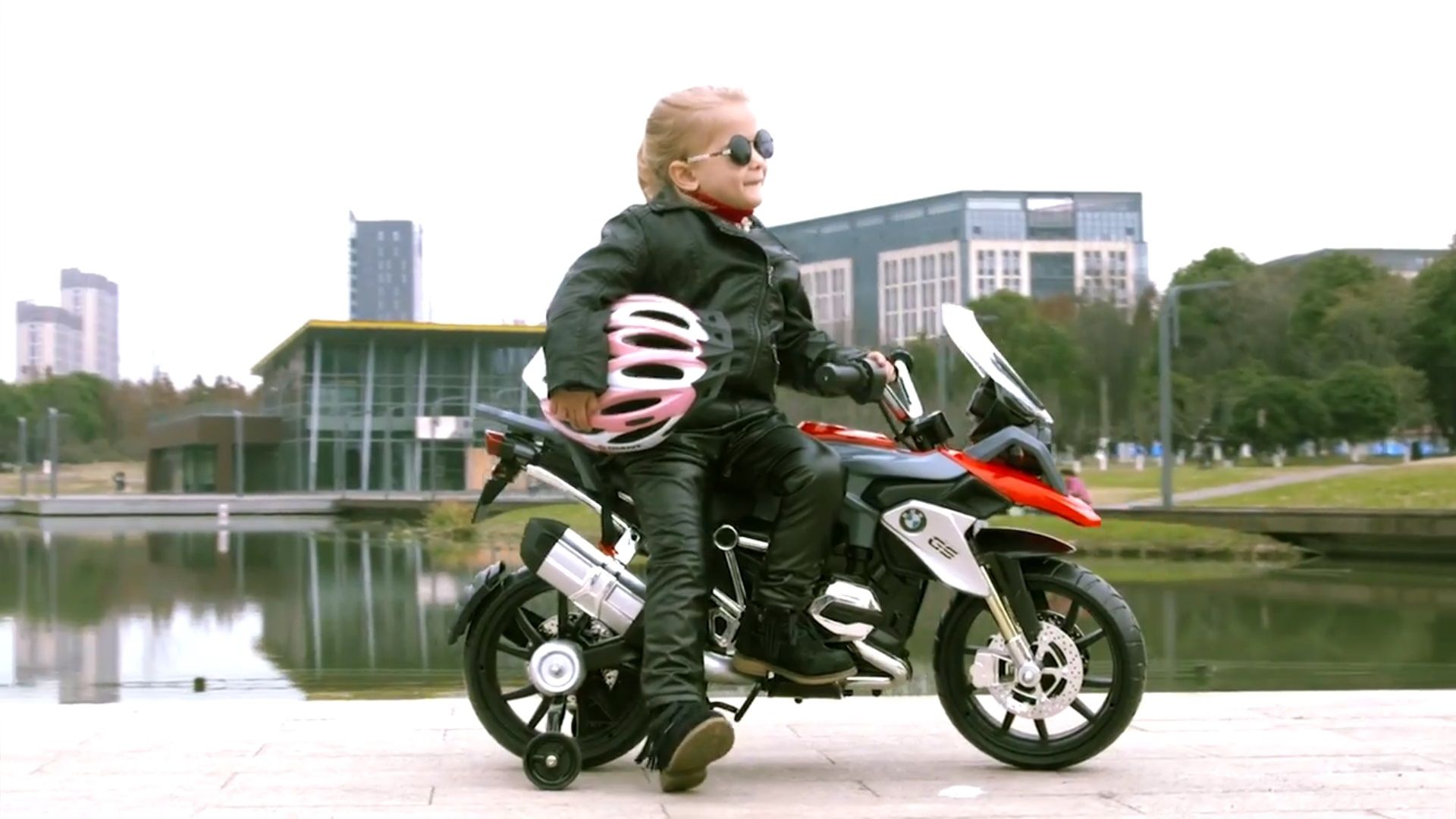 Детский мотоцикл 1200gs
