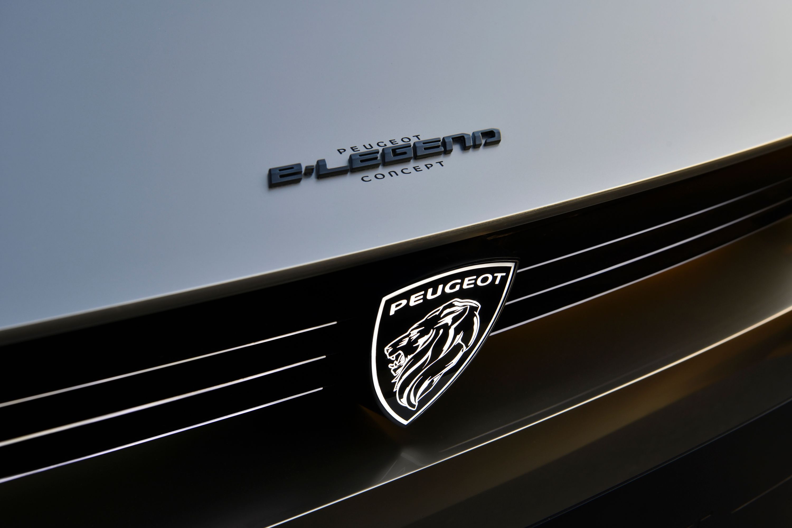 2018 Peugeot e-Legend Concept