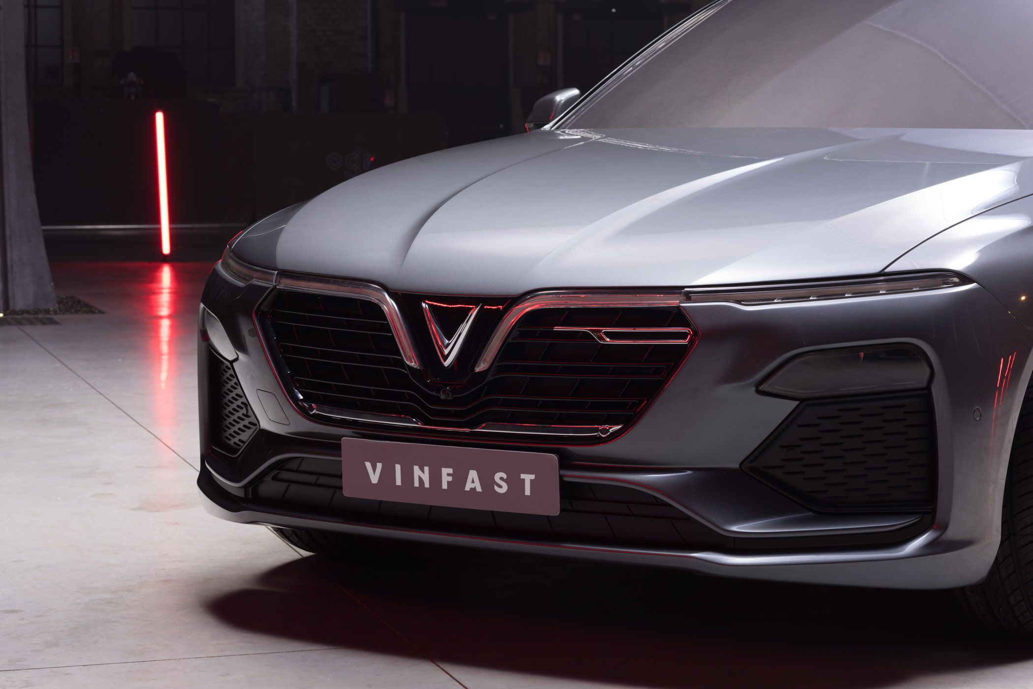2019 VinFast Shows Off BMW-Based Sedan and SUV in Paris