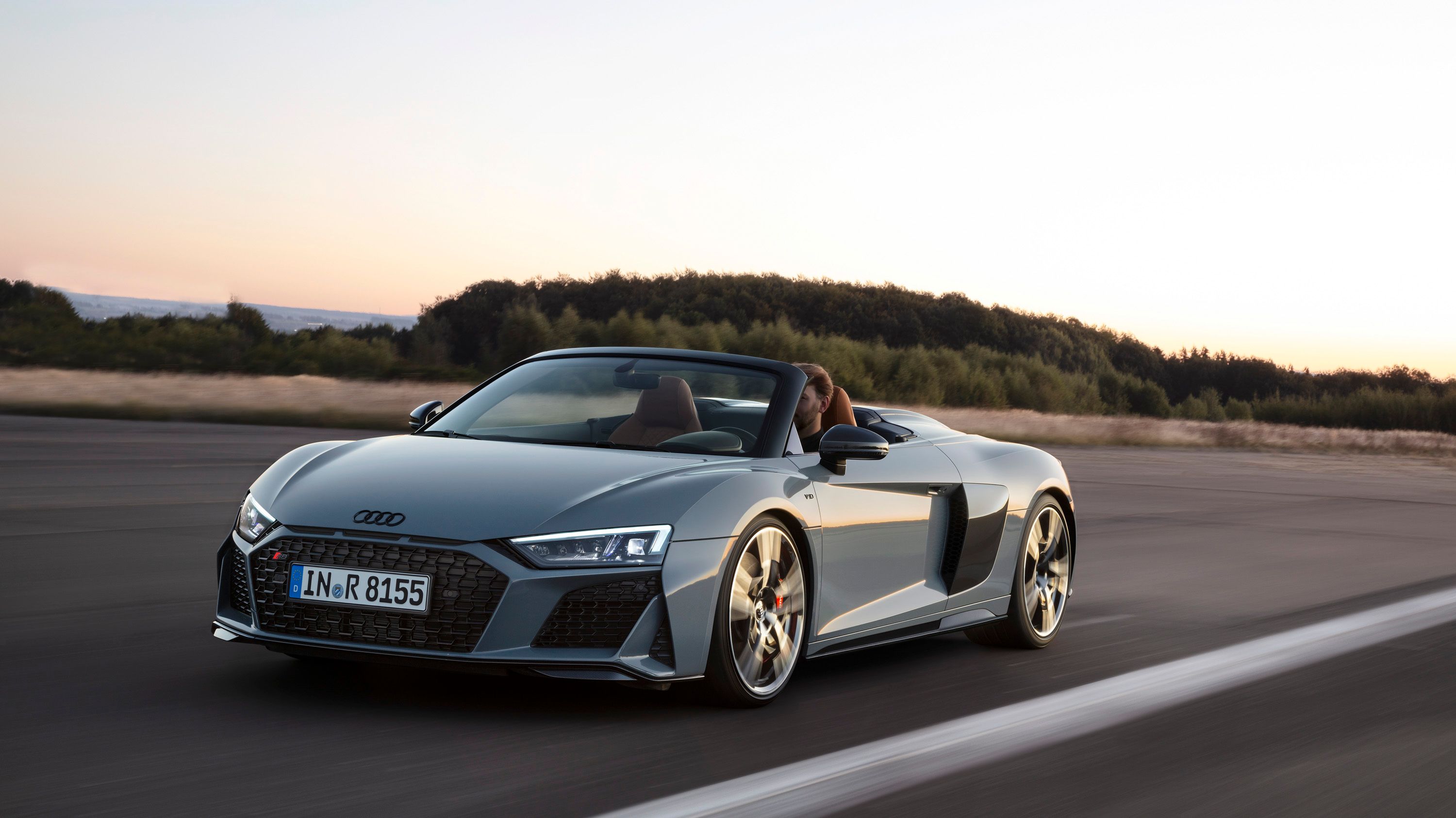 2021 Audi R8 RWD Coupe and Spyder 