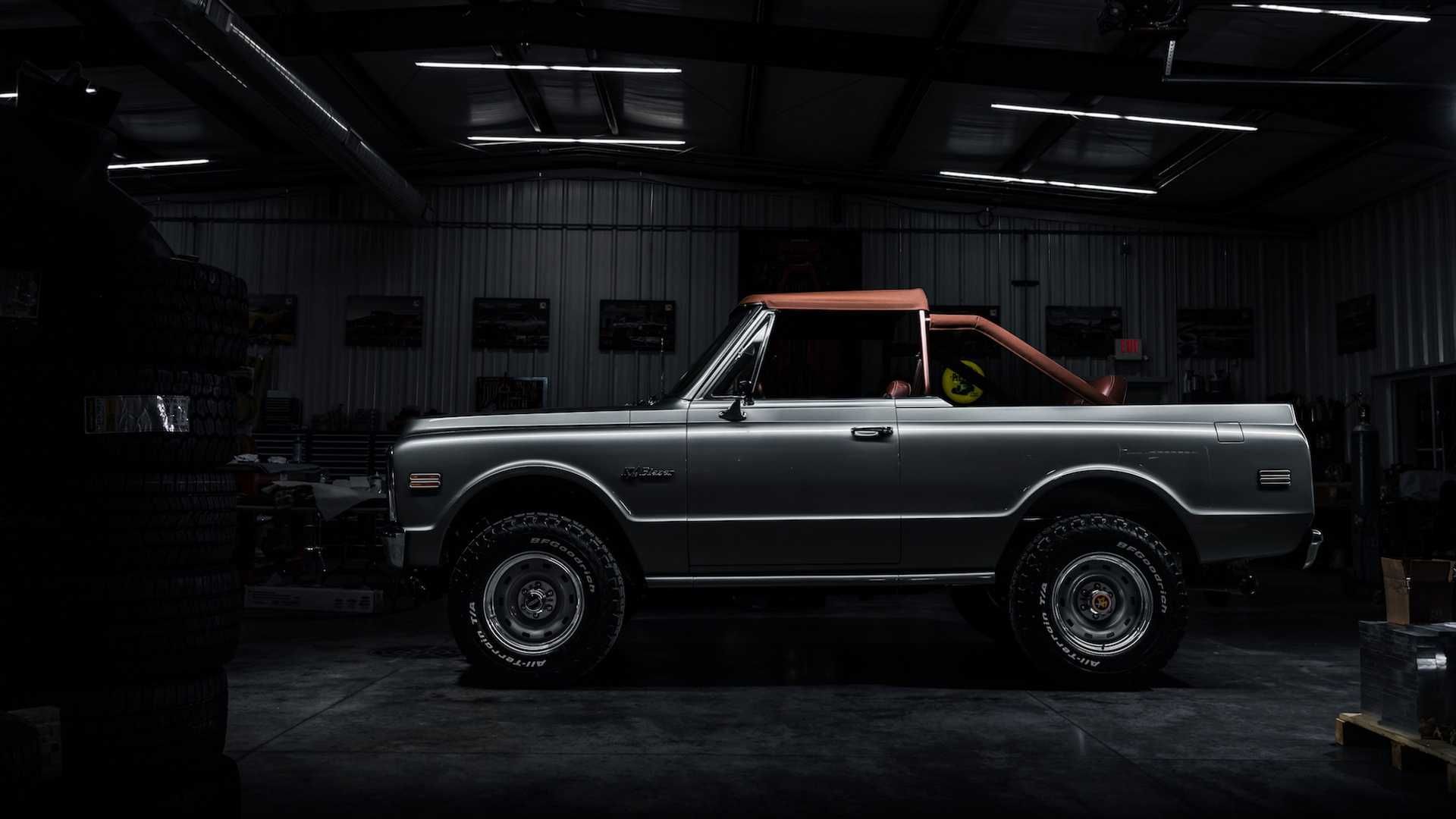 2018 K5 Chevy Blazer Restomod by Ringbrothers