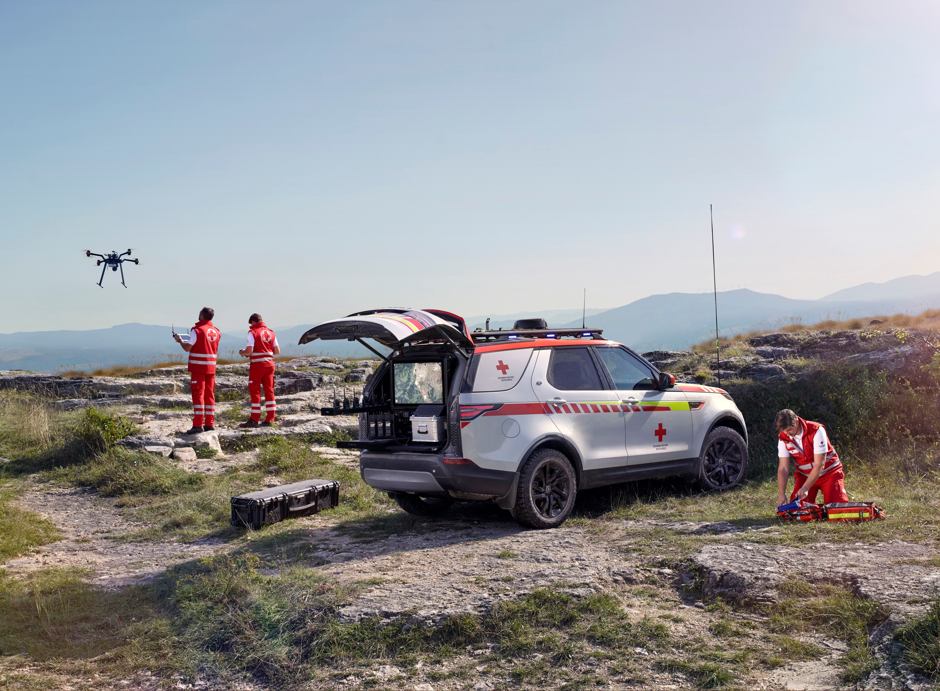 2018 Land Rover Red Cross Discovery Emergency Response Vehicle