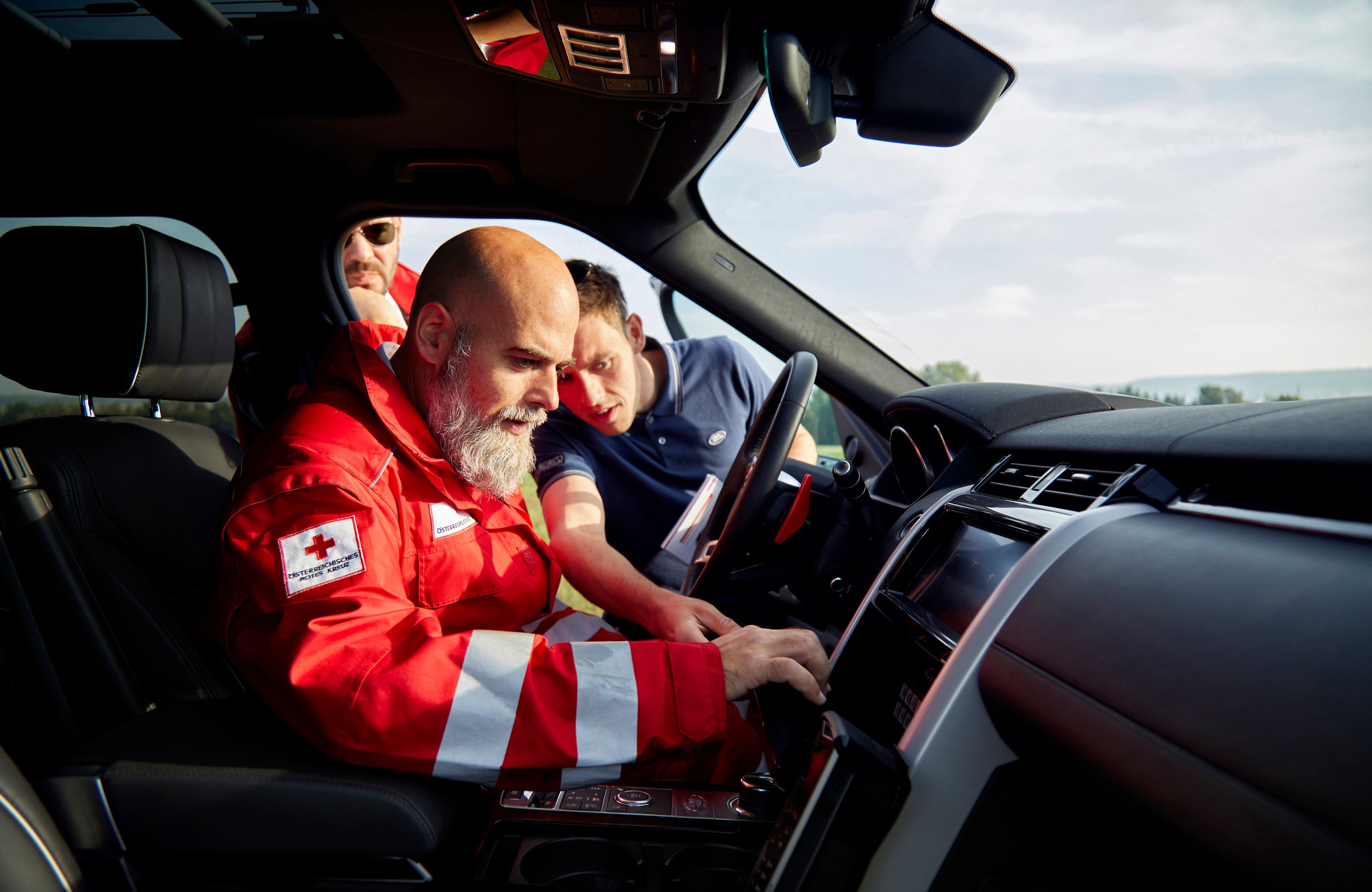 2018 Land Rover Red Cross Discovery Emergency Response Vehicle