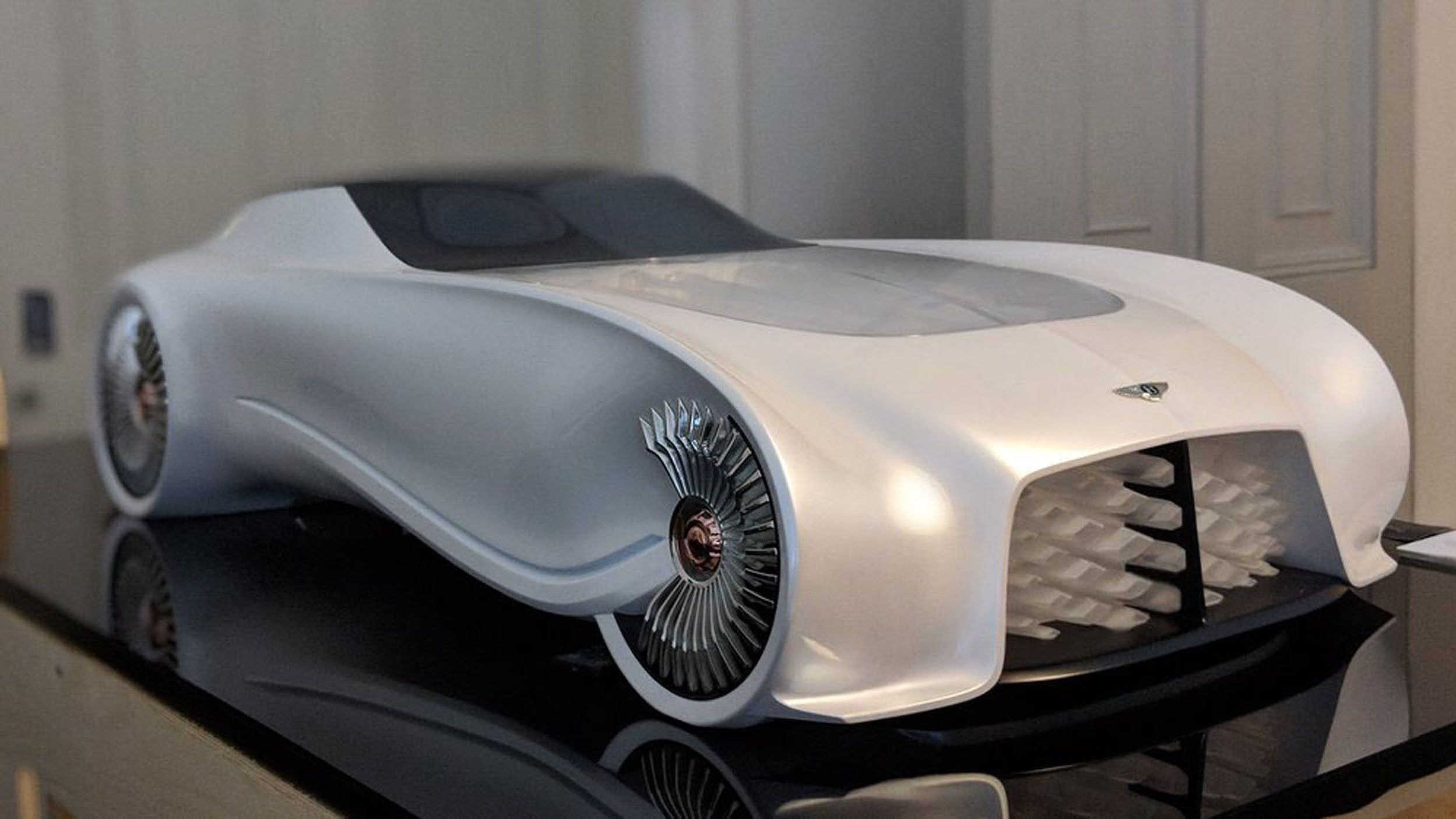 Mercedes Benz 2040 Streamliner Concept