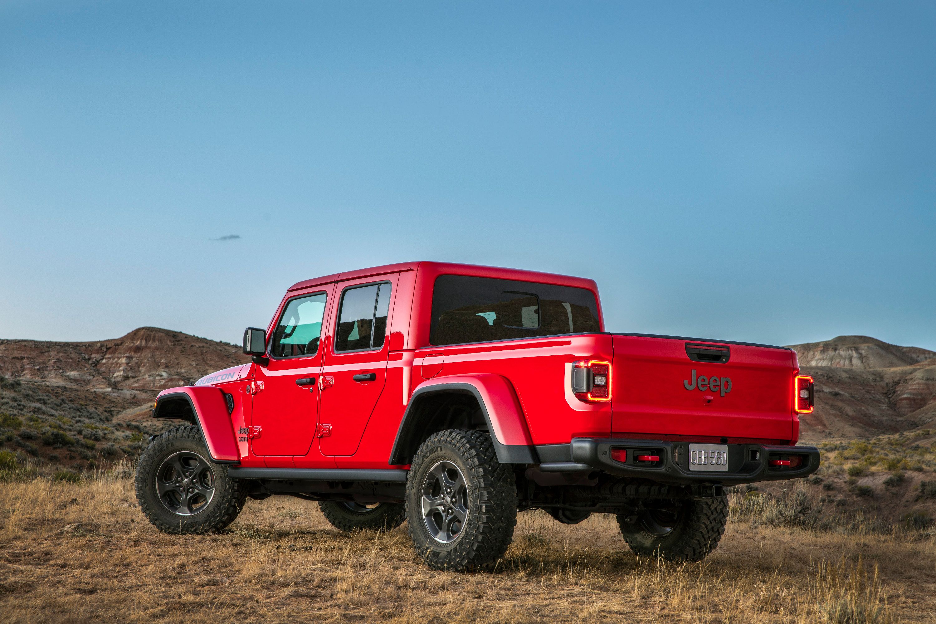 The 2020 Jeep Gladiator Comes to Take on the Chevy Colorado and Toyota Tacoma