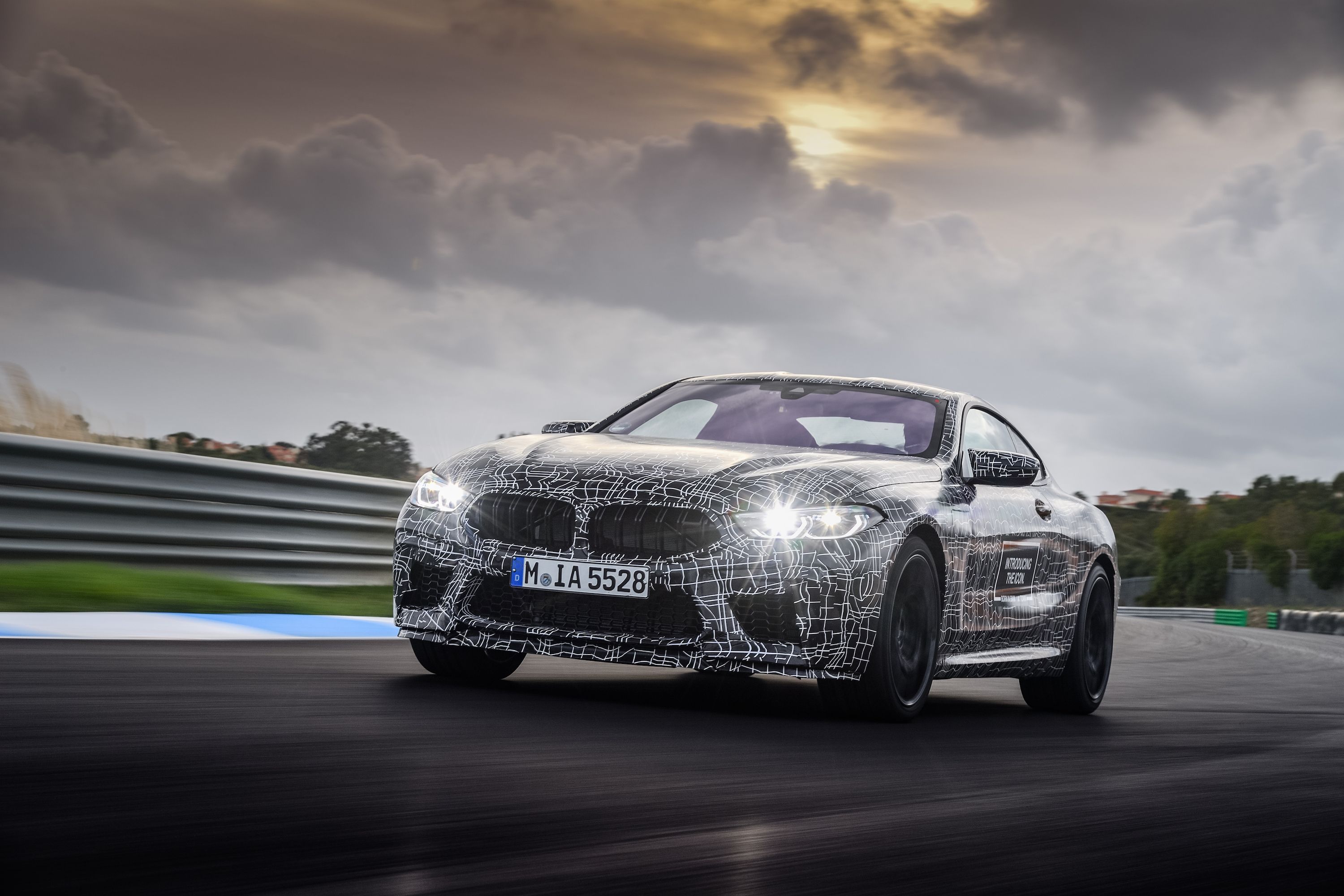 2019 BMW M8