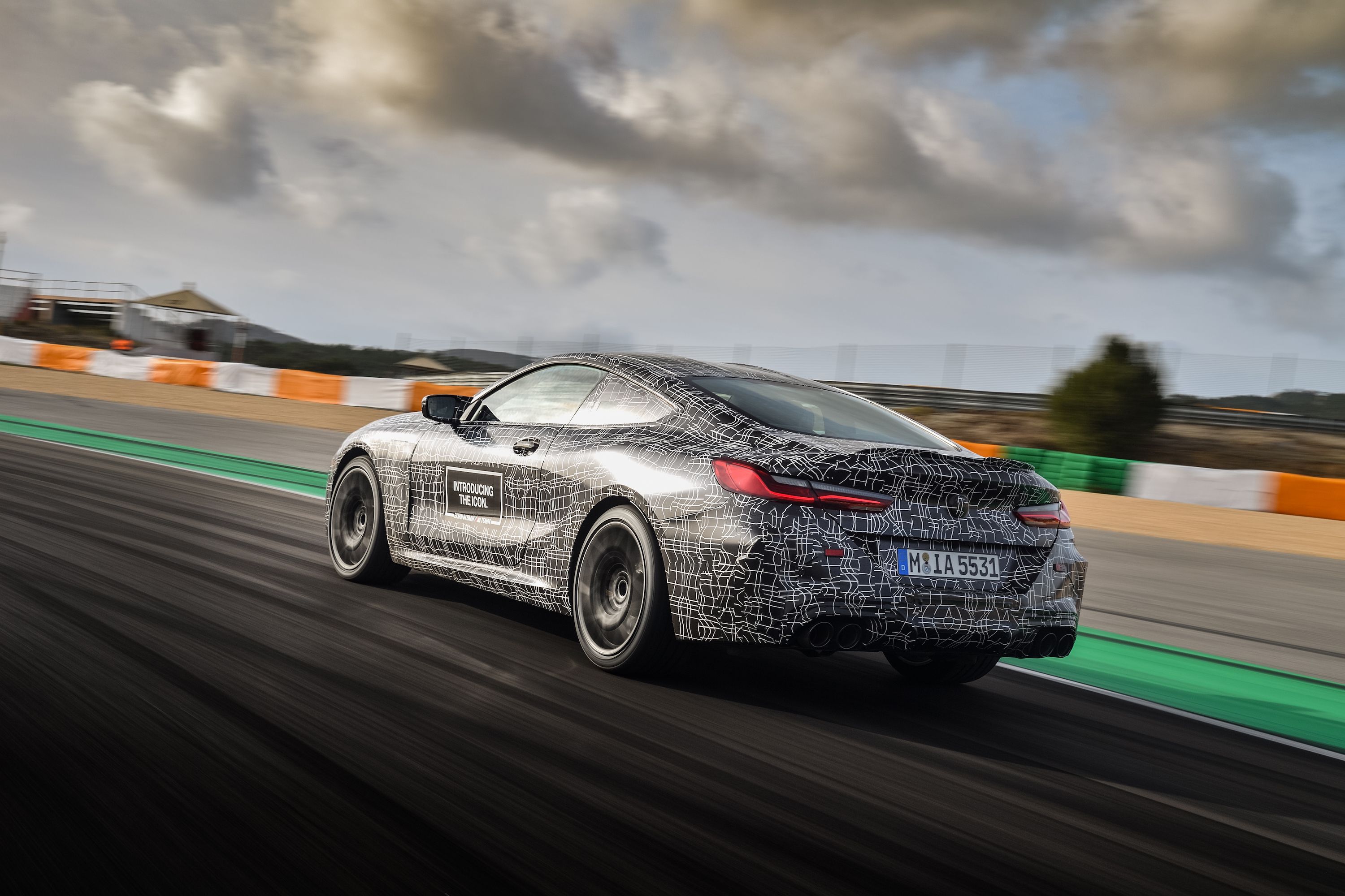 2019 BMW M8