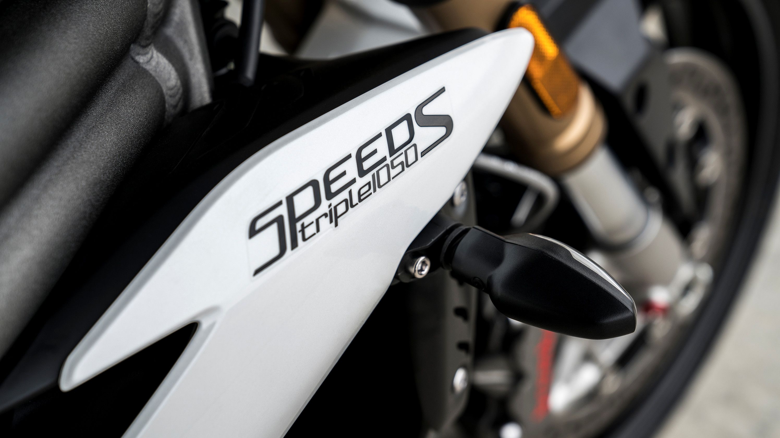 2018 - 2020 Triumph Speed Triple S / RS
