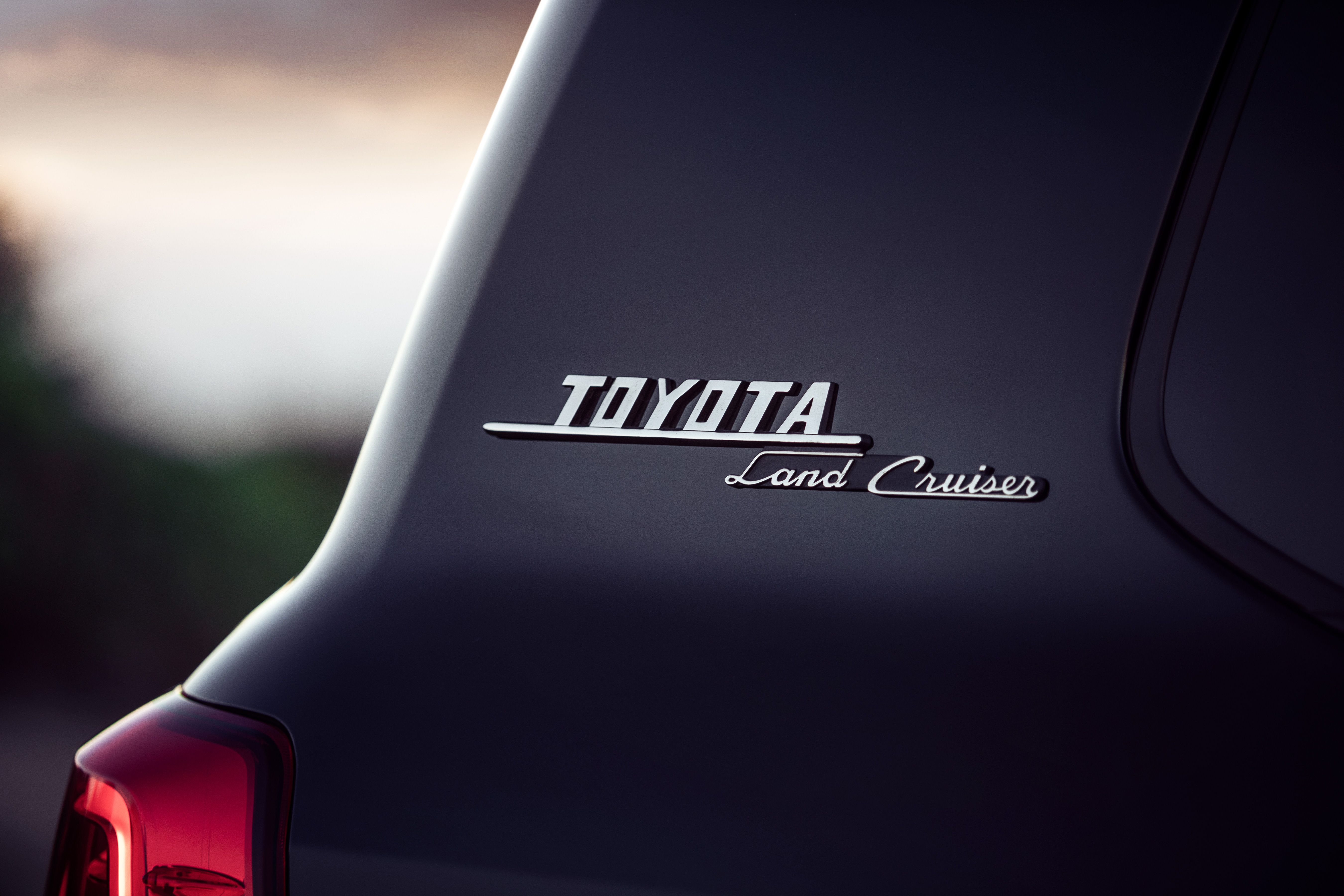 2019 Toyota Land Cruiser Heritage Edition