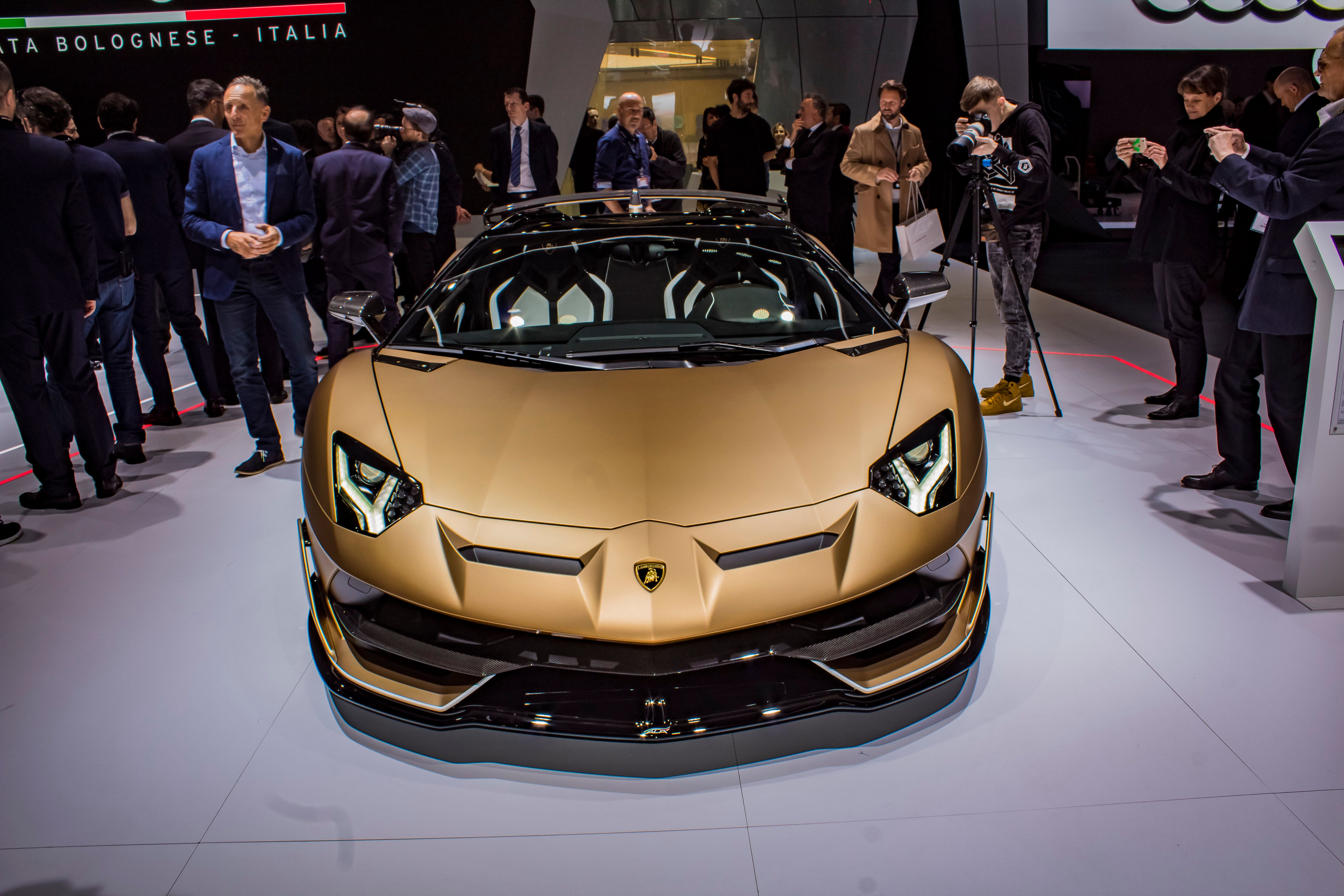 2019 Lamborghini Aventador SVJ Roadster