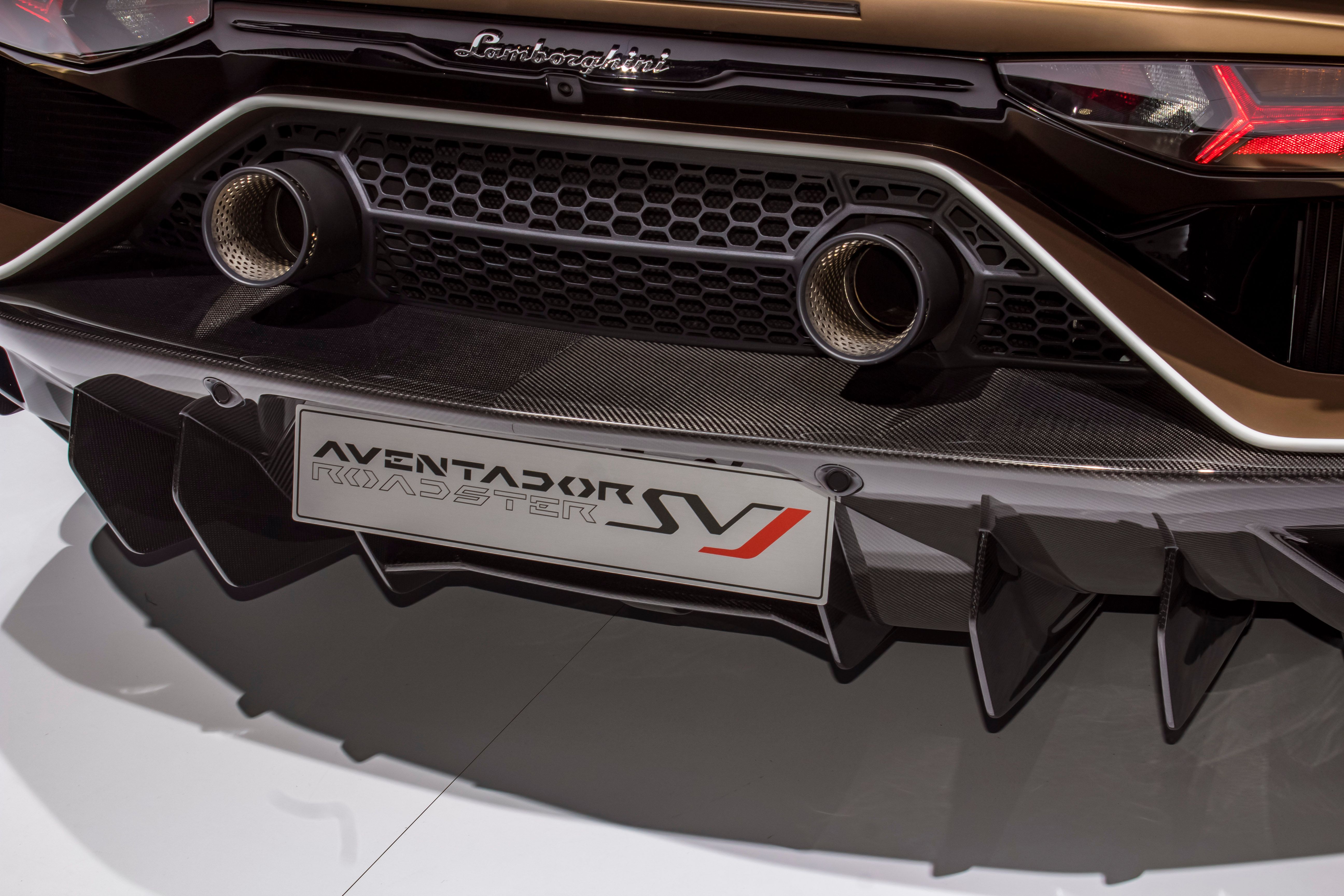 2019 Lamborghini Aventador SVJ Roadster