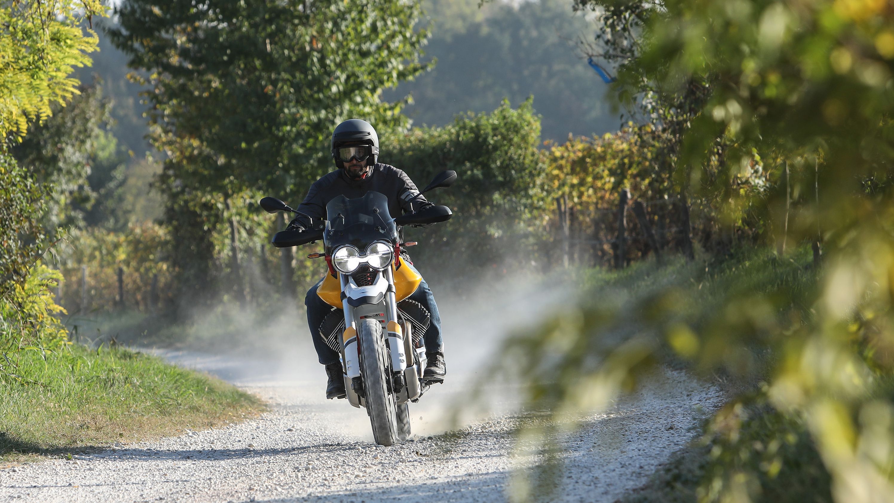 2019 Moto Guzzi V85 TT / TT Adventure