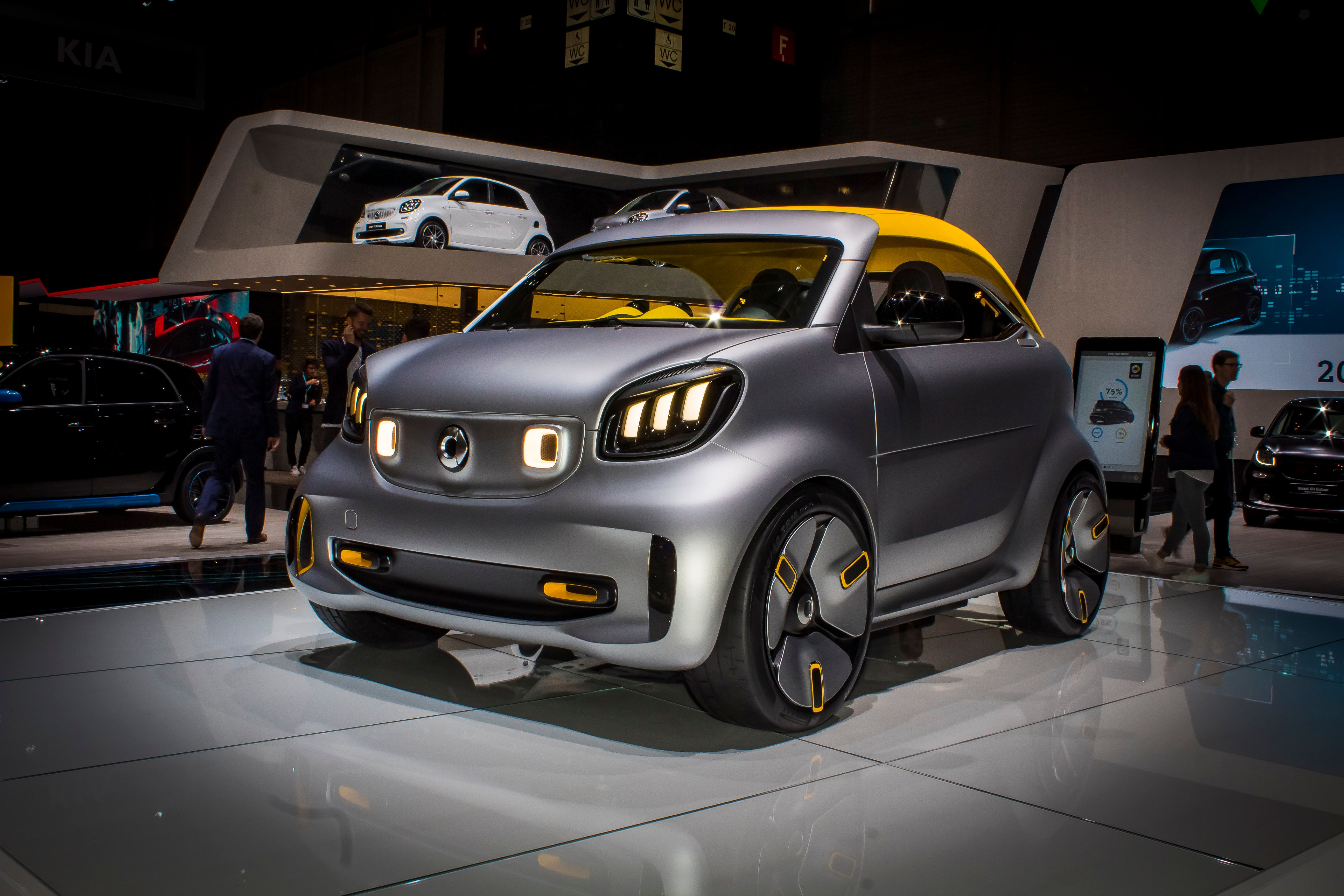 2019 Smart ForEase+ Concept