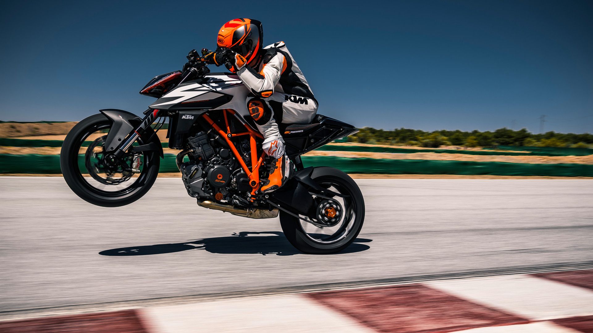 2019 KTM 1290 Super Duke R