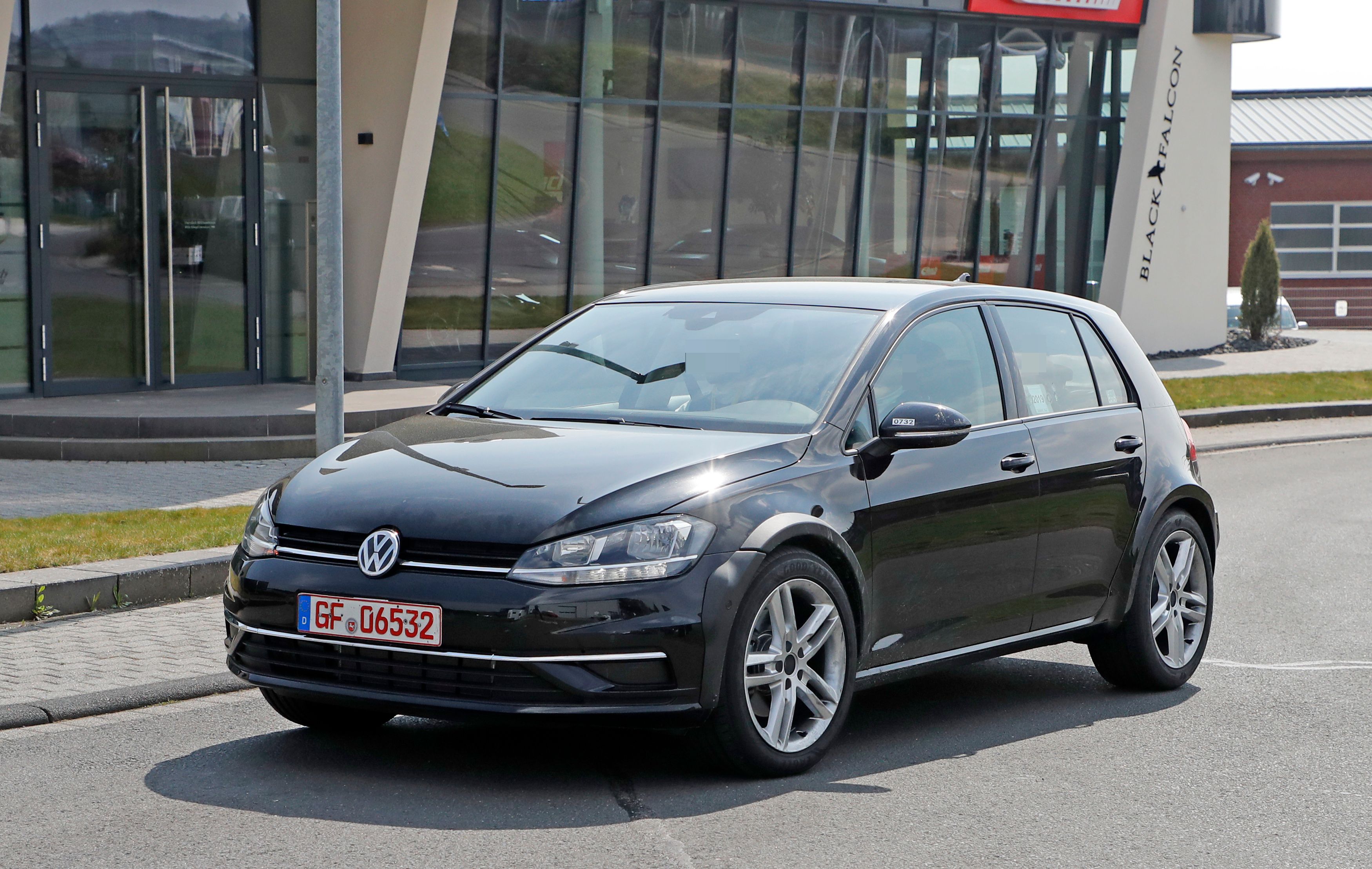 Standard Hood Fender & Mirrors | VOLKSWAGEN GOLF TSI 2020 Standard Hood Fender & Mirrors | VOLKSWAGEN GOLF TSI 2020