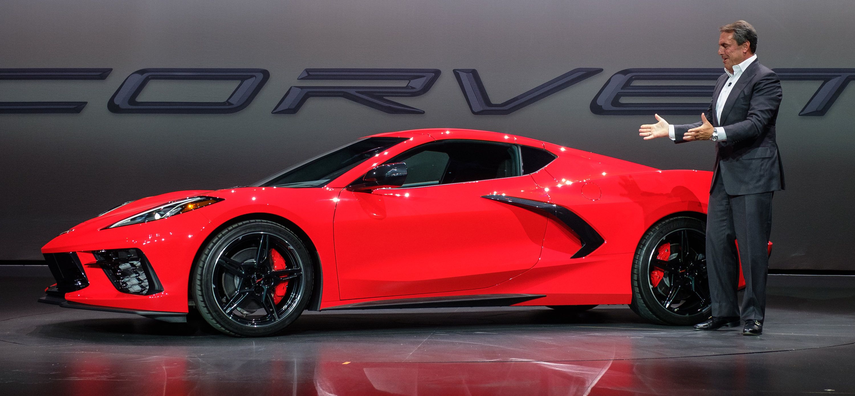 2019 Everyone is Saying that the 2020 Chevy C8 Corvette is 