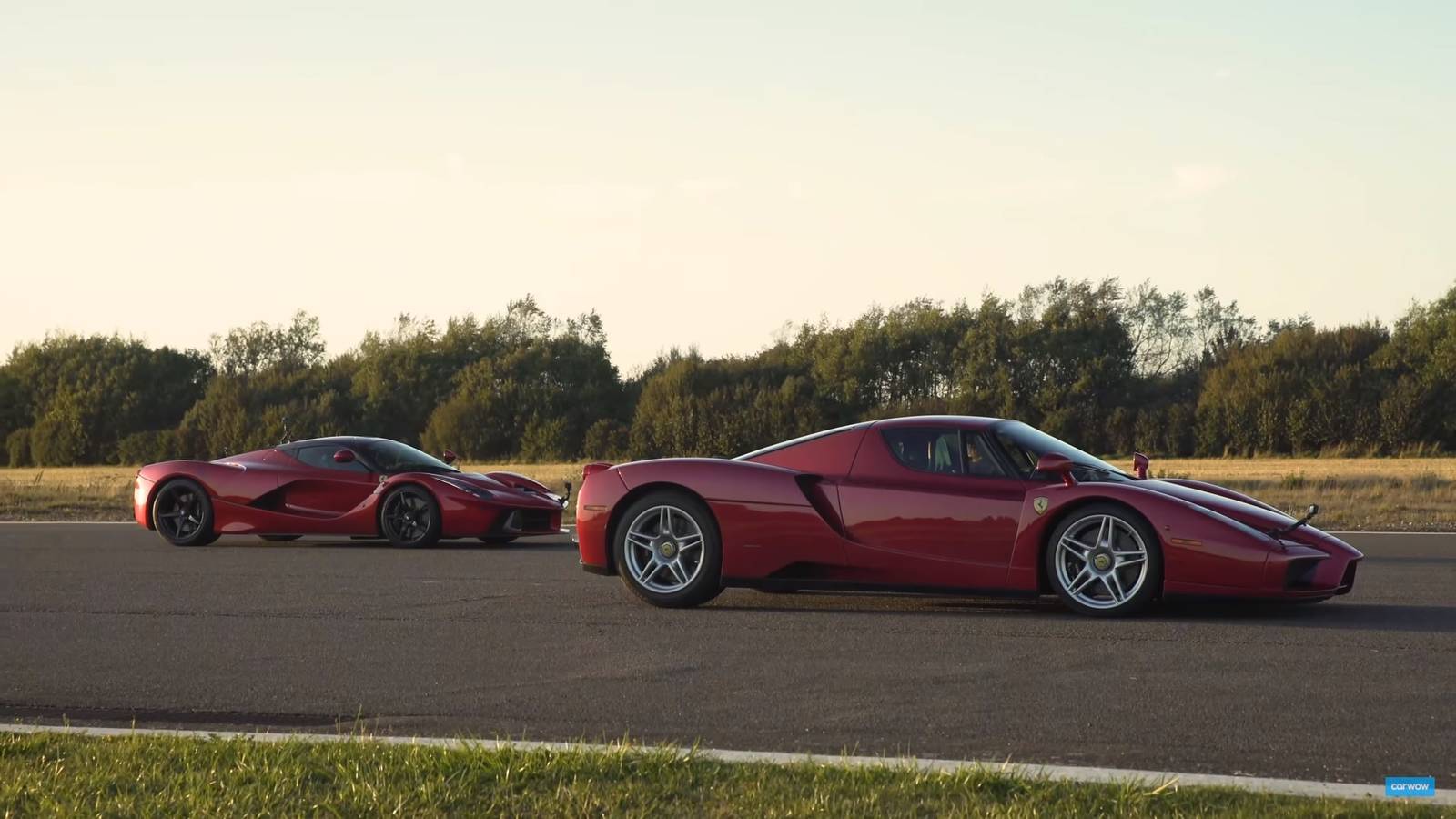 Generations Collide as the Ferrari Enzo Takes on the Ferrari LaFerrari, image size:1600x900
