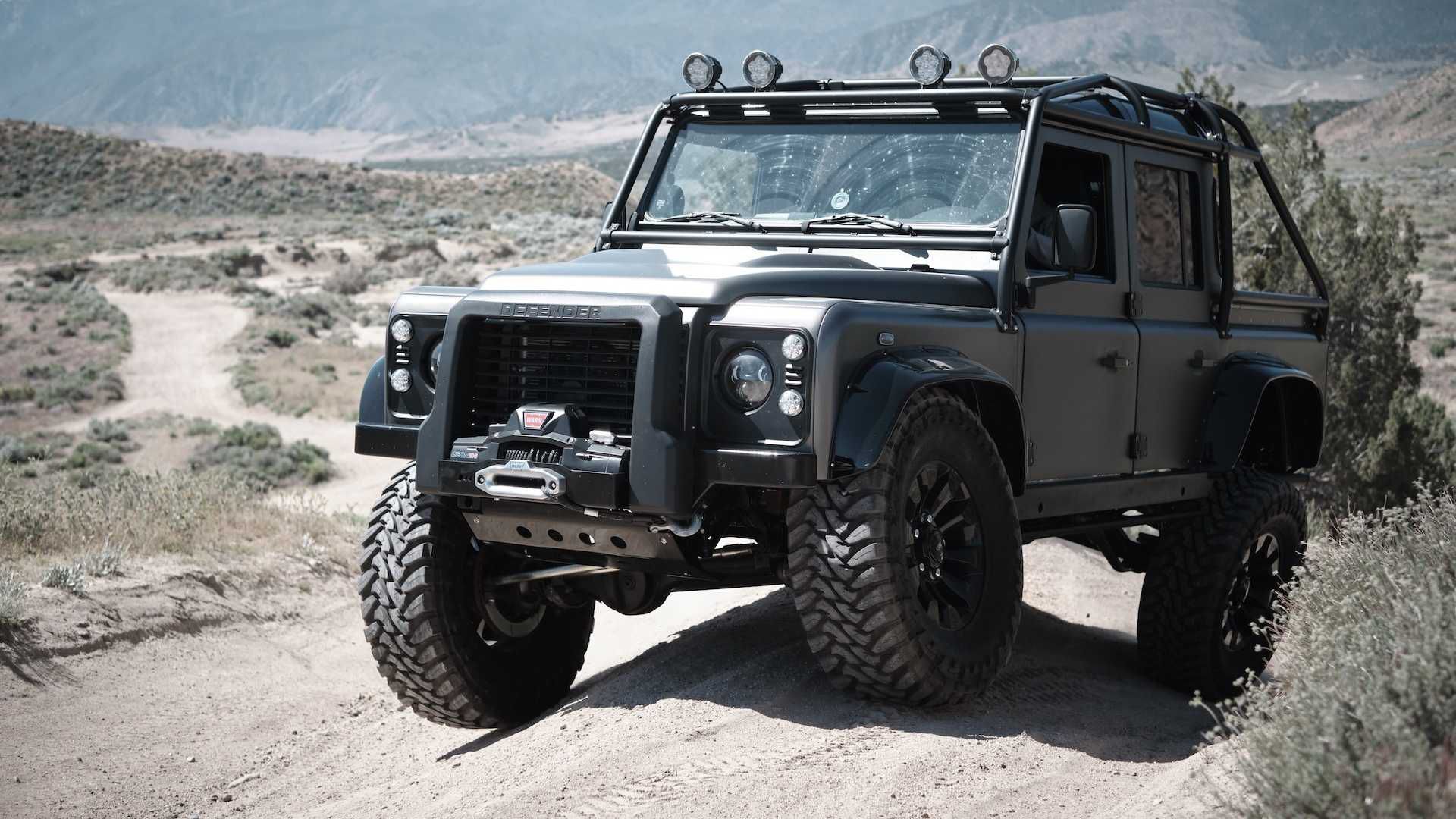 2019 Land Rover Defender Spectre by Himalaya
