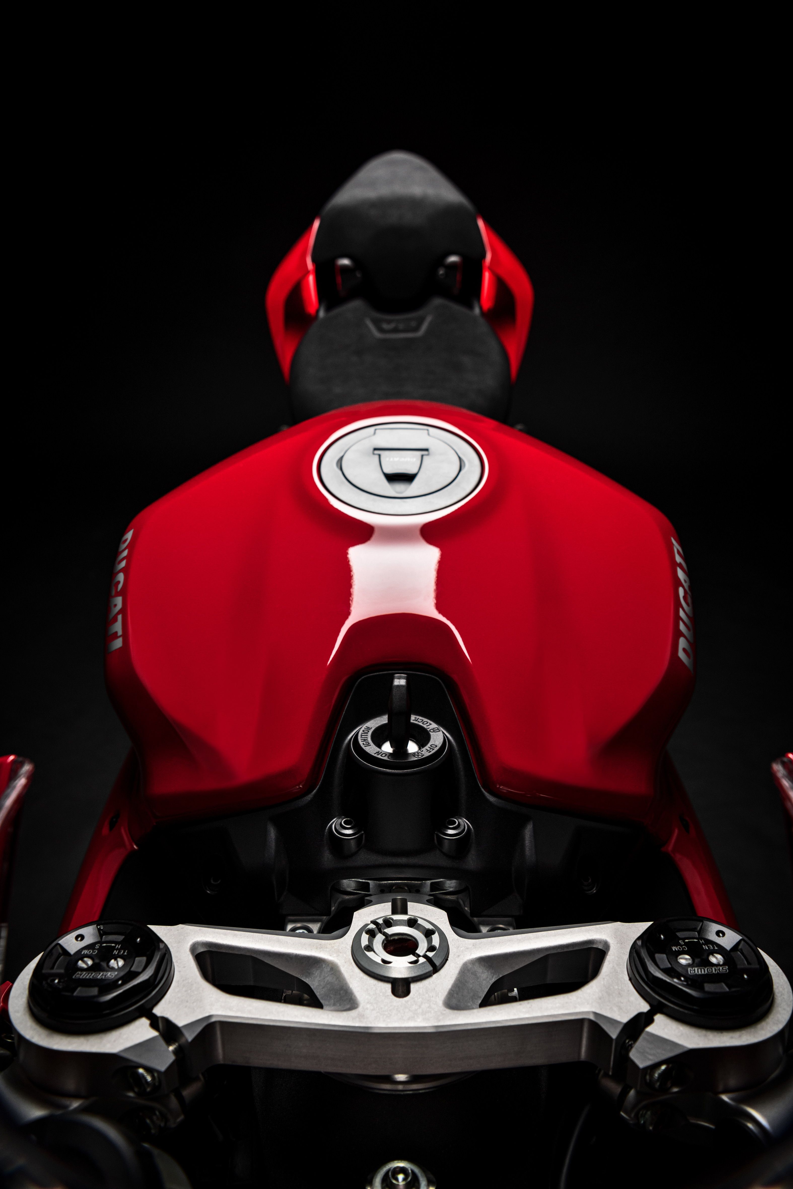 2020 - 2021 Ducati Panigale V2