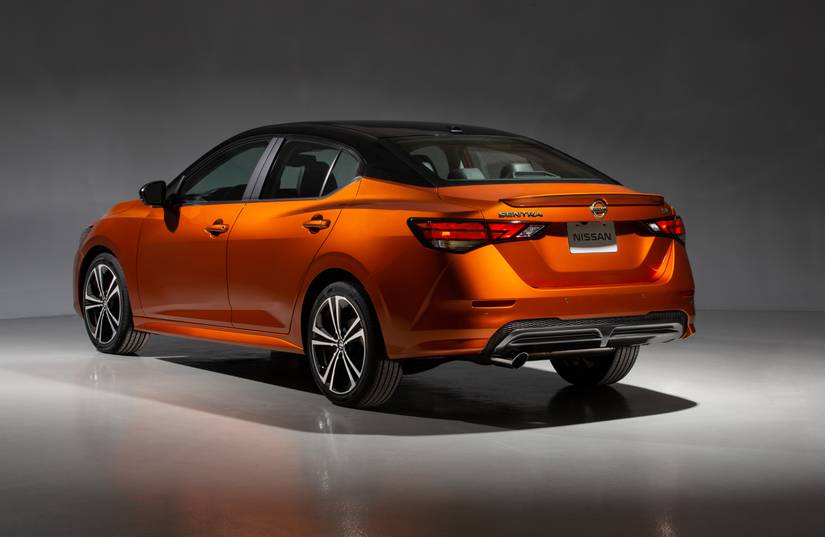 2020 Nissan Sentra Photo Gallery