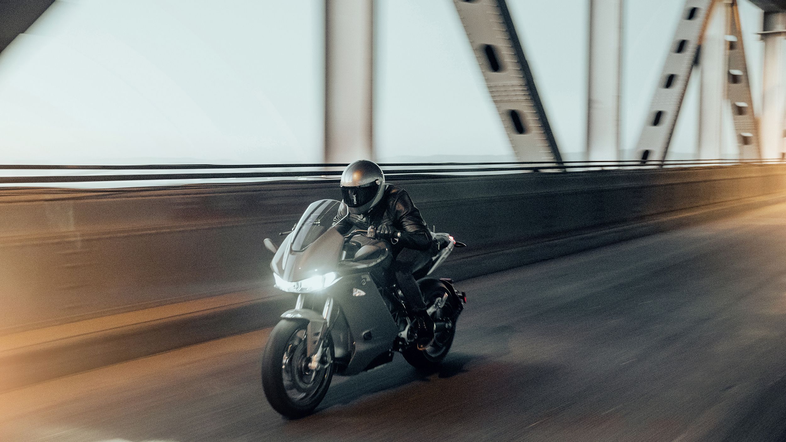 2020 Zero Motorcycles enter a new territory with its brand-new SR/S