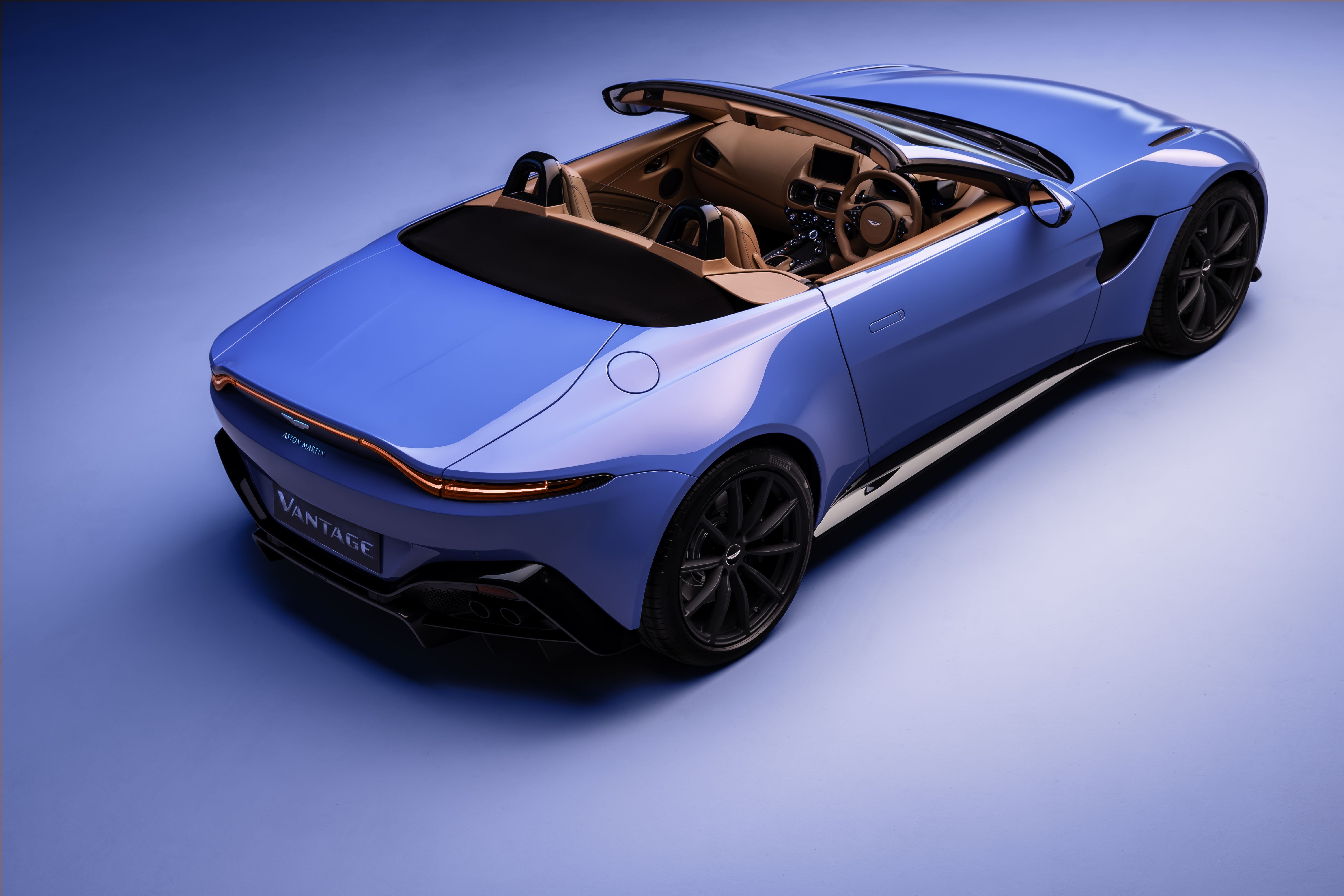 2020 2021 Aston Martin Vantage Roadster Debuts World’s Quickest-Folding Soft Top