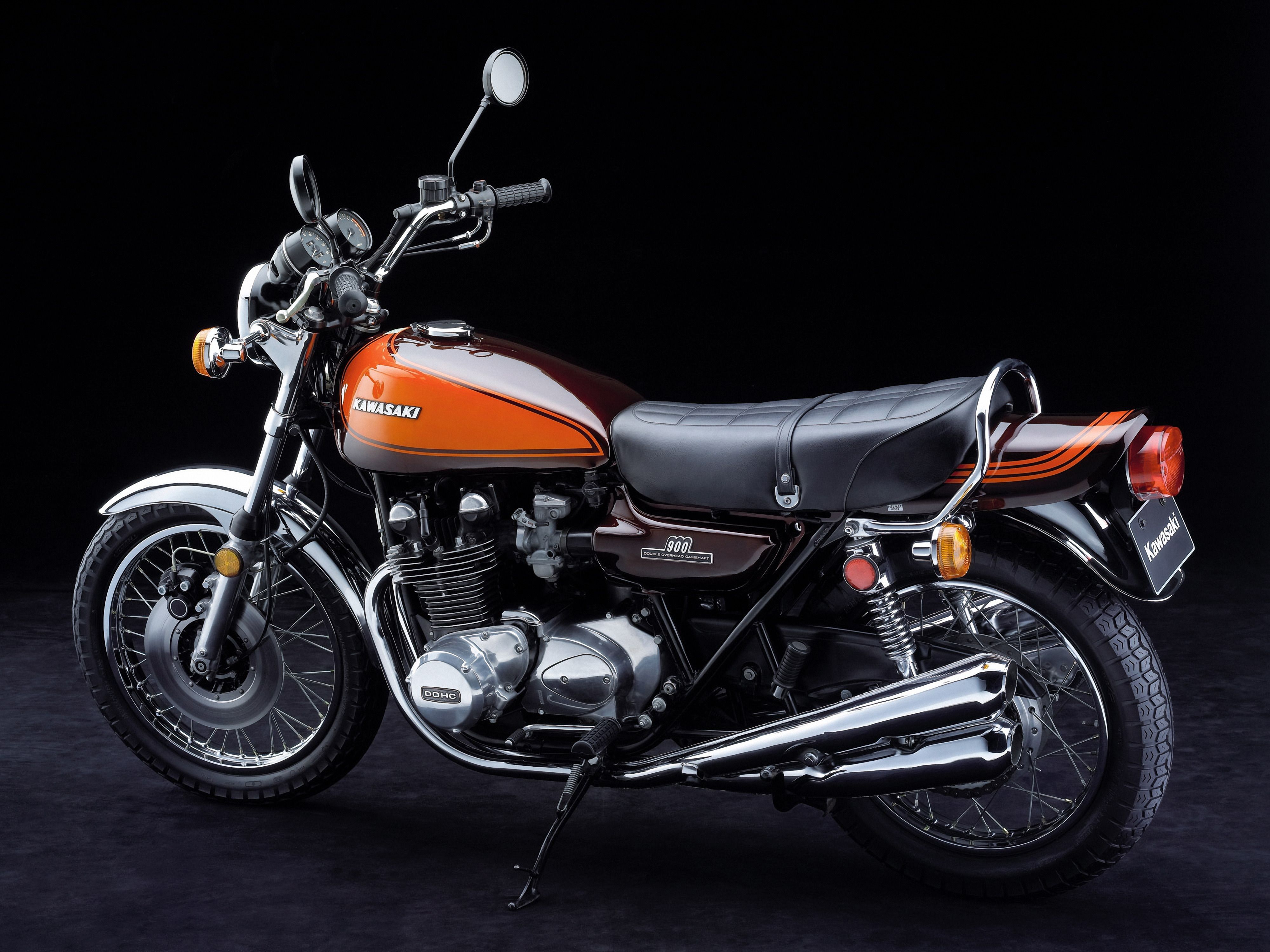 ぴかちゅう 1973 Kawasaki Z1 900 | Throttlestop | Automotive and