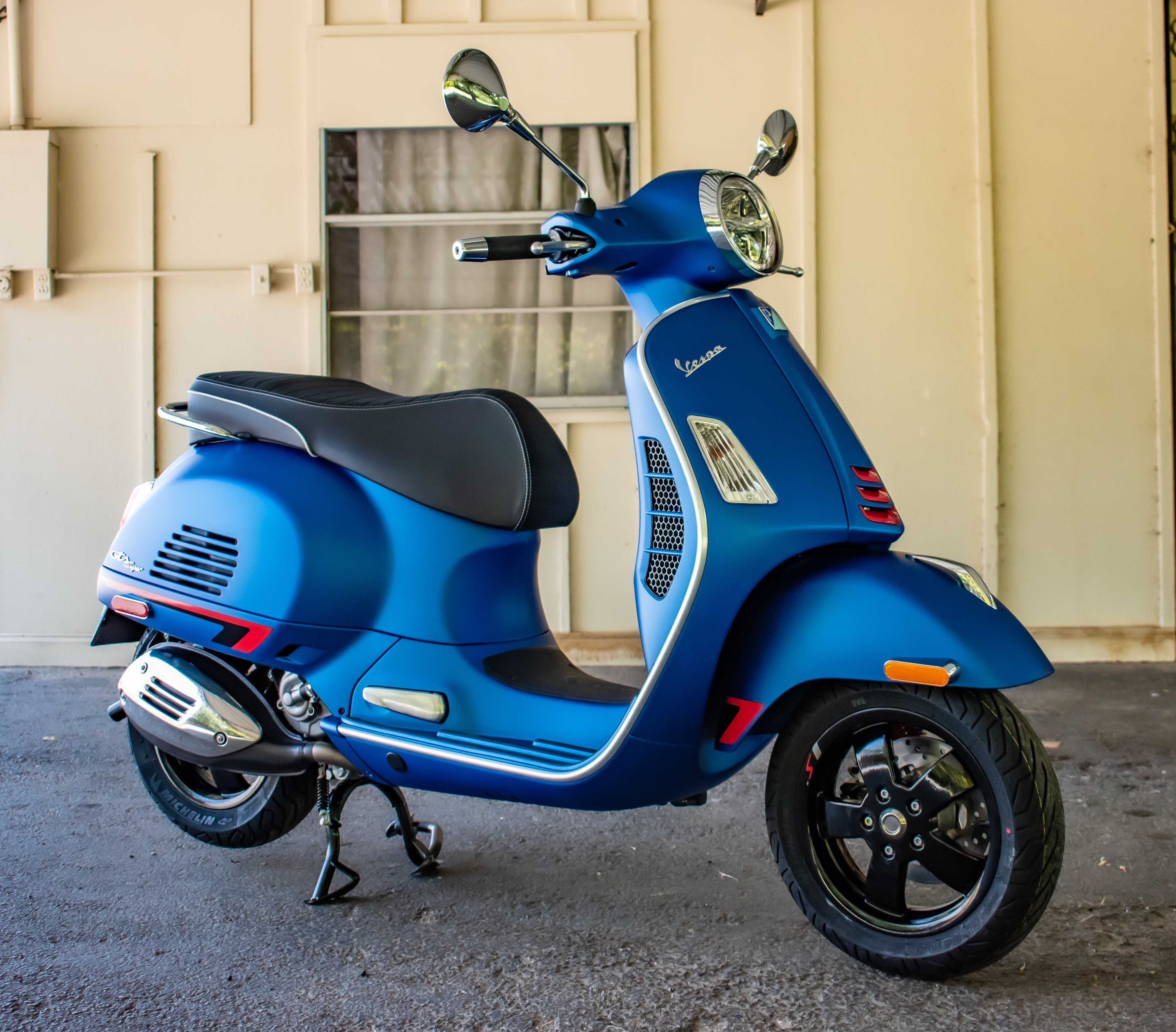 2020 Vespa GTS SuperSport 300 HPE