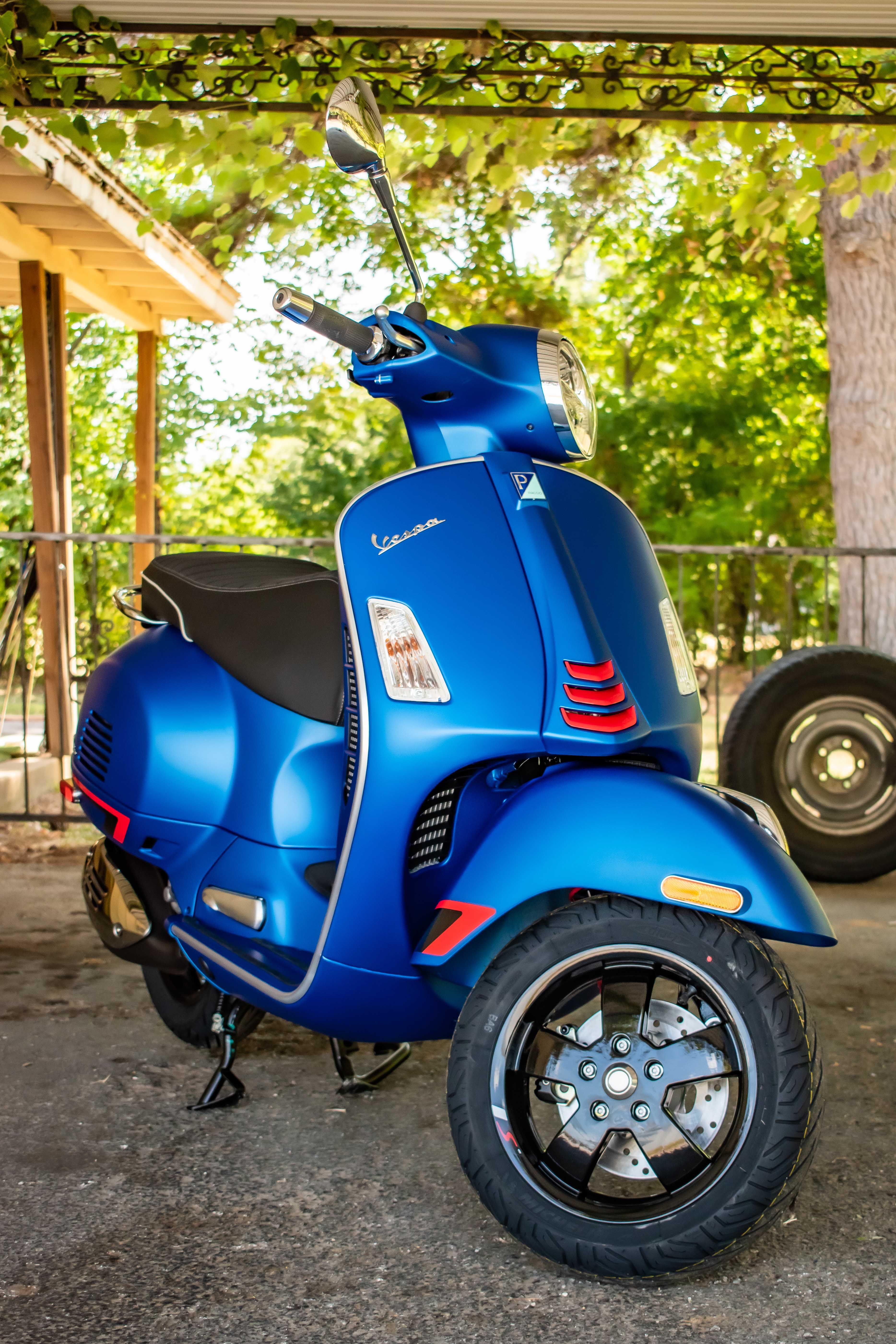 2020 Vespa GTS SuperSport 300 HPE