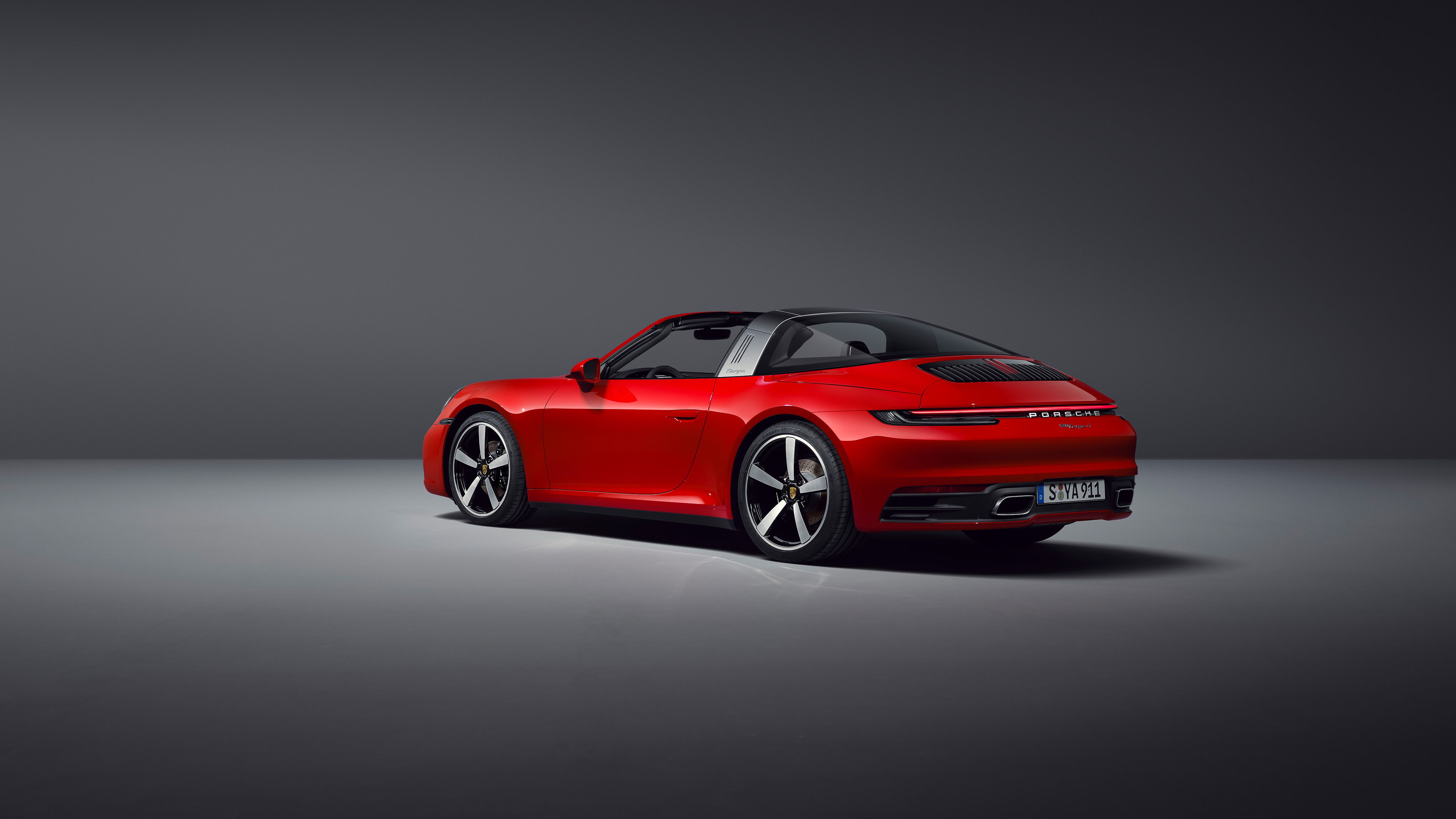 2021 The 2021 Porsche 911 Targa 4S Is Obese Compared To the Original 911